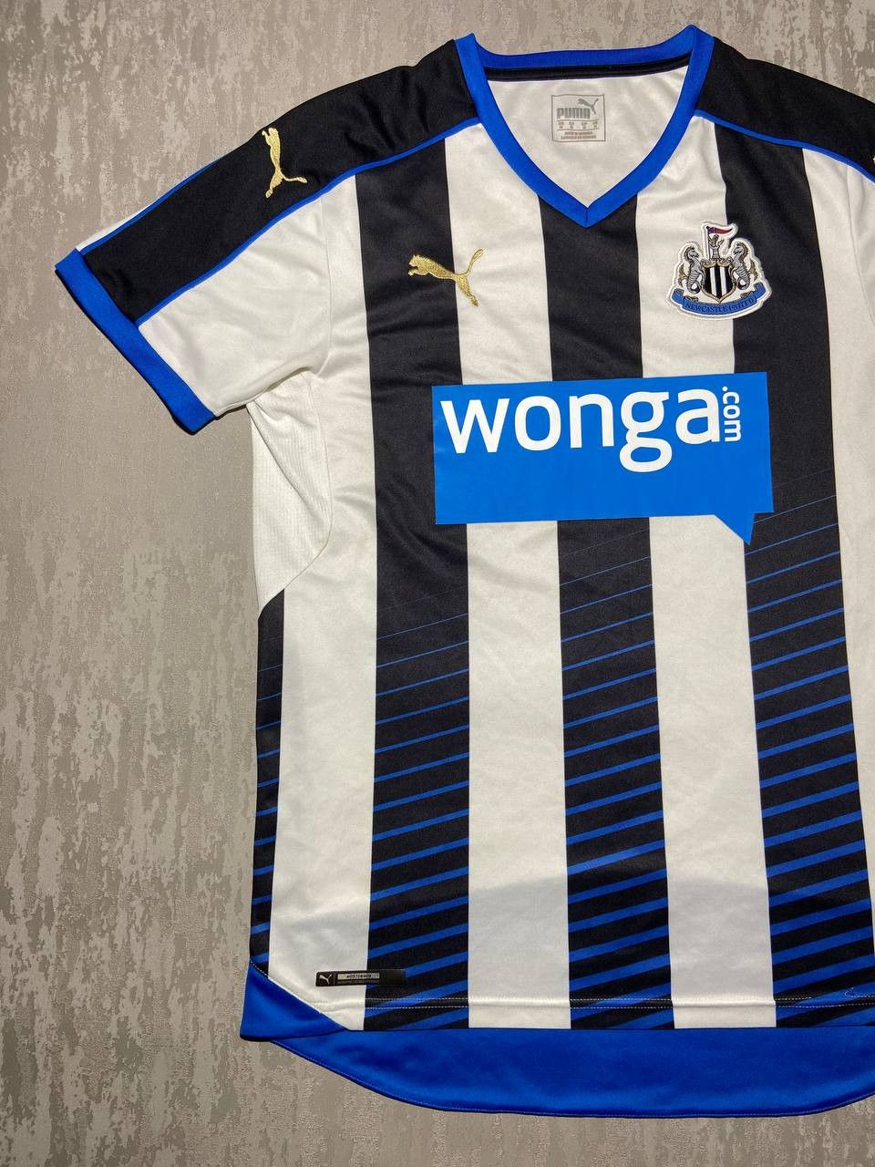 Puma Newcastle United FC 2015 Home Football Shirt Soccer Jersey Size US M / EU 48-50 / 2 - 2 Thumbnail