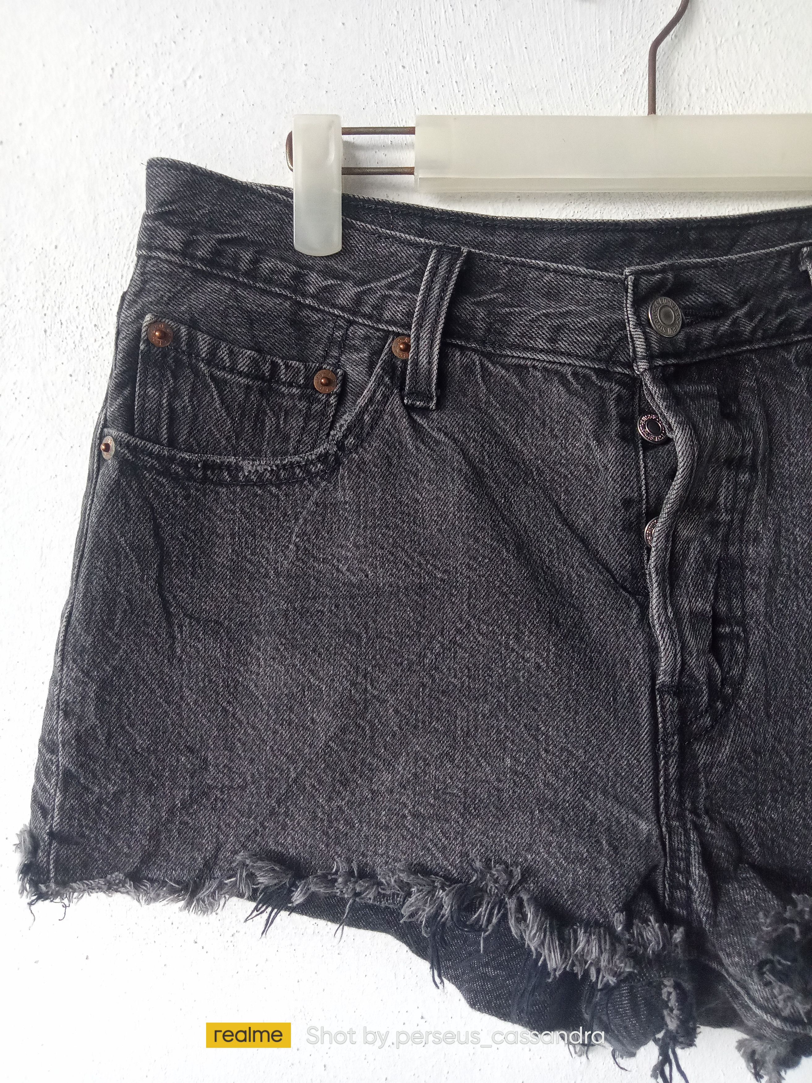 Levi's Levis Distressed Cut Off Short Denim Jeans Size 32" / US 10 / IT 46 - 3 Thumbnail