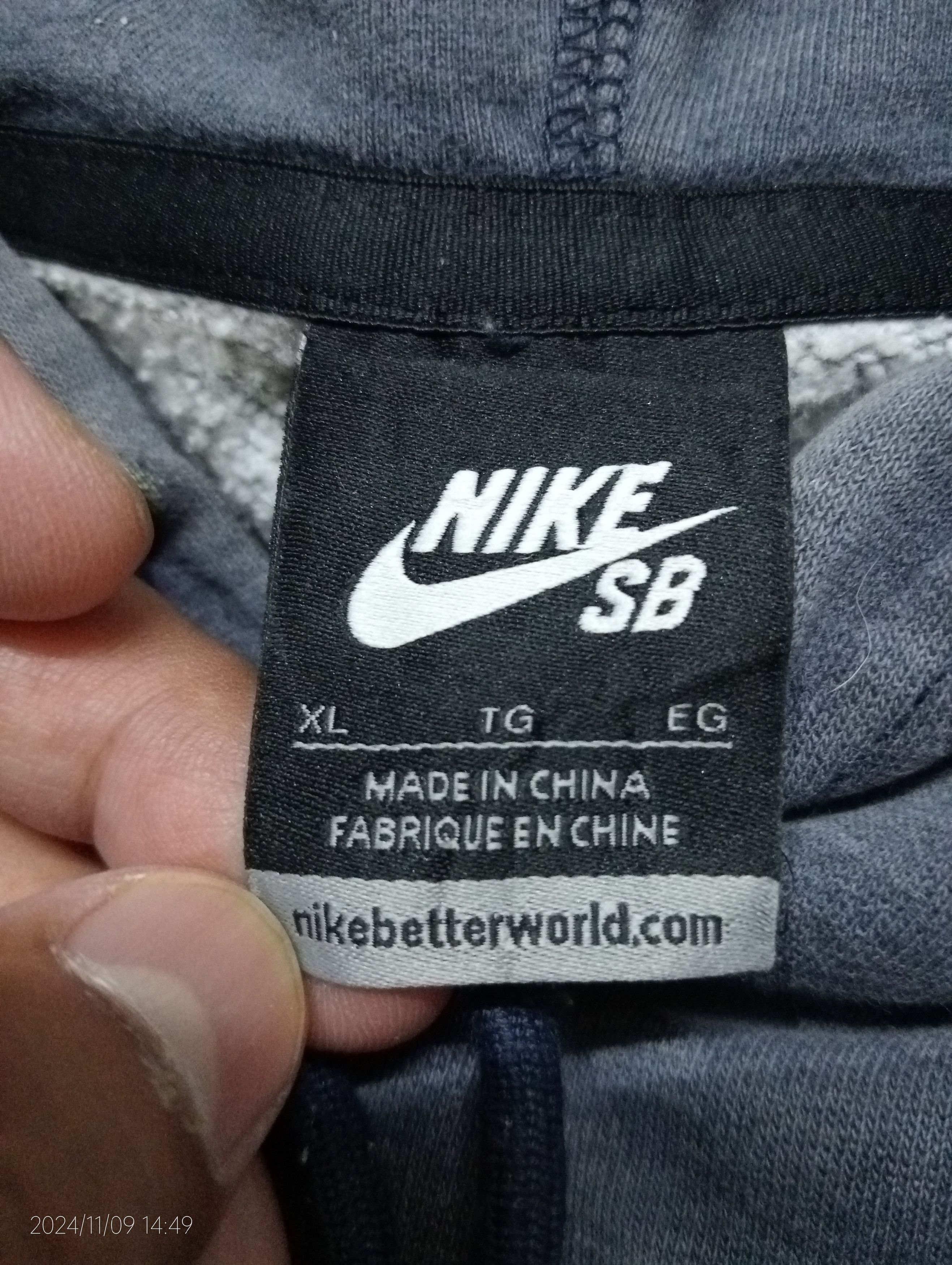 Nike Vintage NIKE SB Skateboarding Sunfaded Pullover Hoodie Size US XL / EU 56 / 4 - 4 Thumbnail