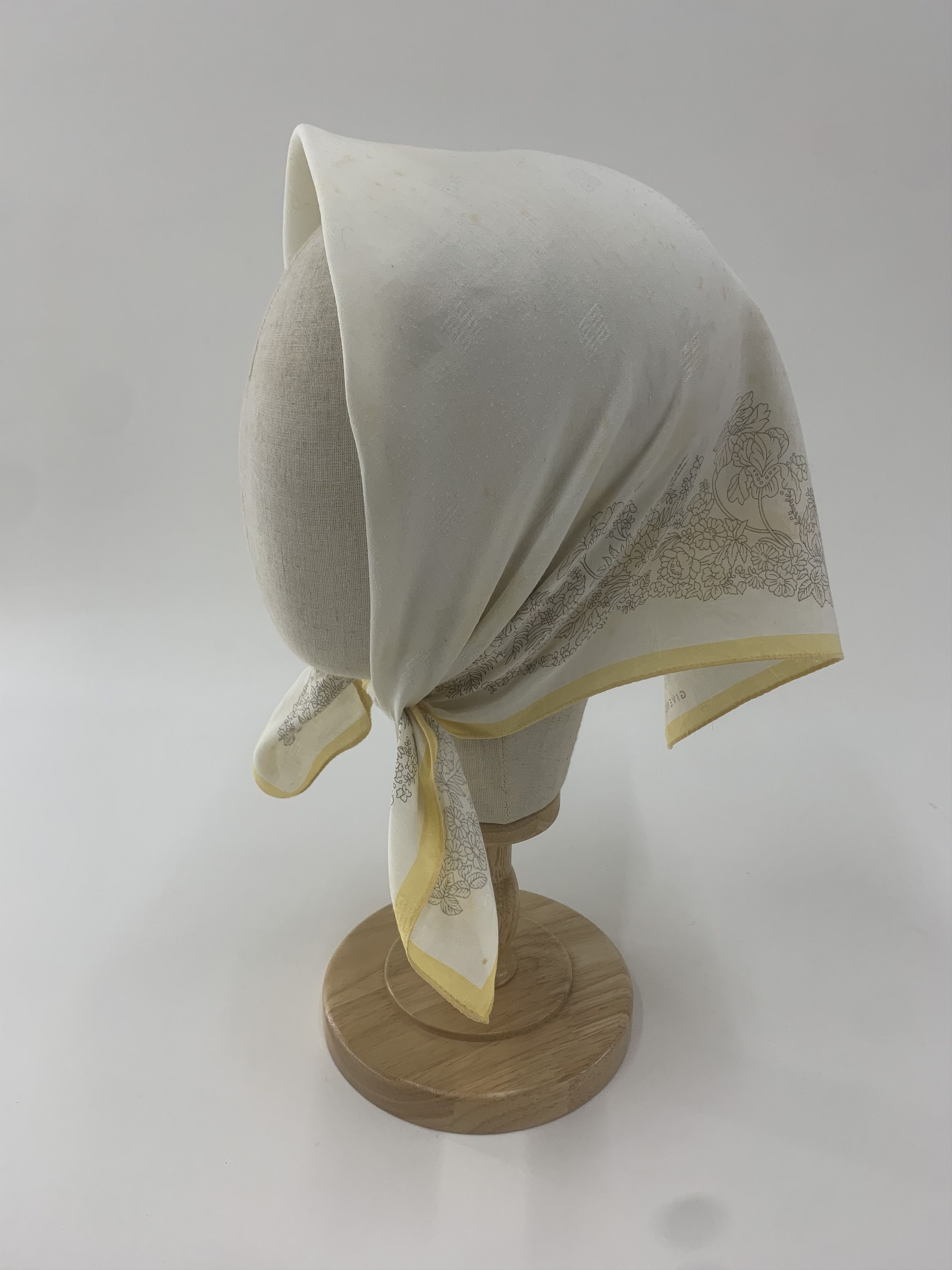 Vintage Givenchy Handkerchief Bandana Neckerchief Pocket Square Size ONE SIZE - 3 Thumbnail