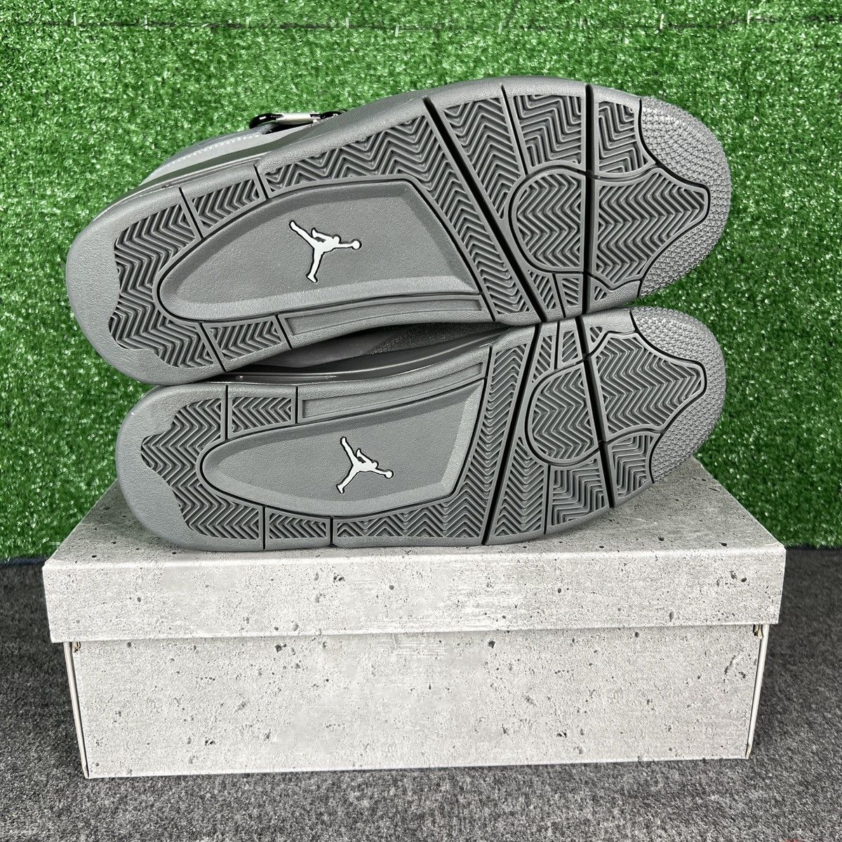 Jordan Brand × Nike Nike Air Jordan 4 Wet Cement “Paris Olympics” Size 11.5 Size US 11.5 / EU 44-45 - 3 Thumbnail