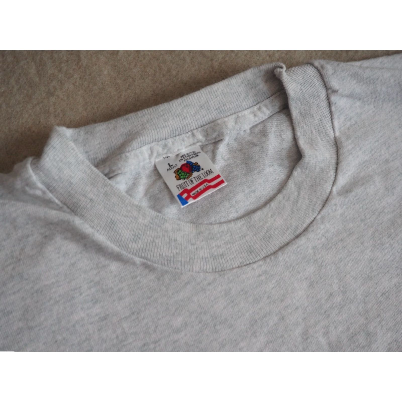 Fruit Of The Loom VINTAGE Fruit of the Loom Graphic Tee Gray 90s M Unisex T-Shirt USA Fruit of the Loom Shirt Mens Womens Size US M / EU 48-50 / 2 - 4 Thumbnail