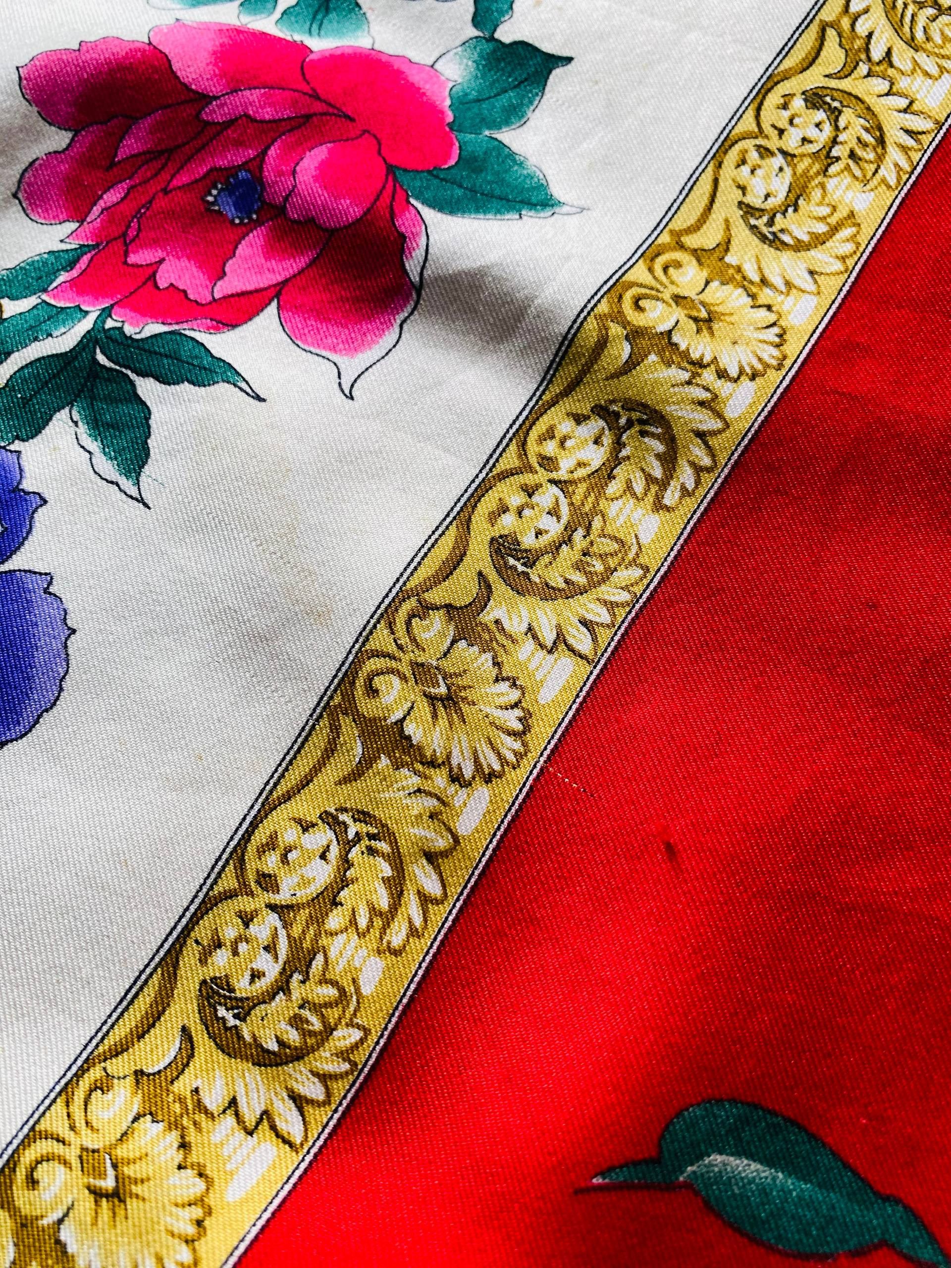 Gucci Vintage Gucci Floral Silk Scarf Size ONE SIZE - 12 Thumbnail