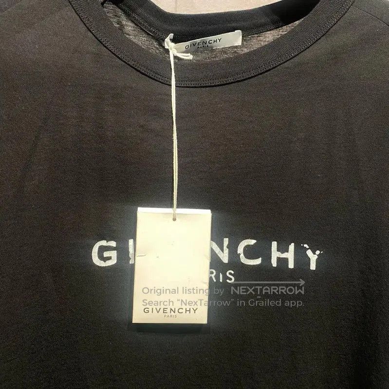 Givenchy Givenchy Black Cotton Logo T-shirt for Women . Size M / US 6-8 / IT 42-44 - 2 Thumbnail