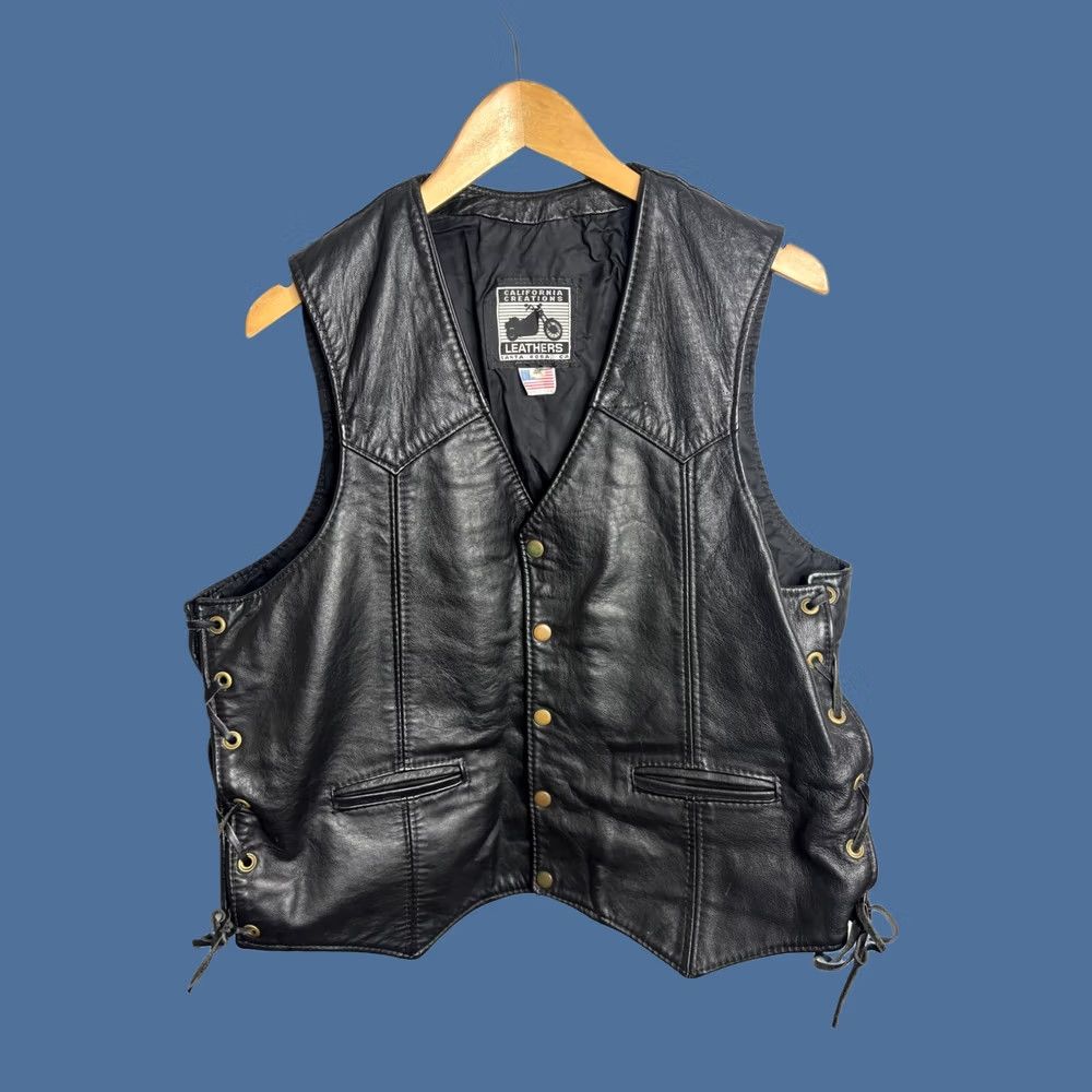 Vintage VINTAGE California Creations Leathers Vest Mens 48 Black Leather Made USA Snap Side Lace Biker Riding Front Welt Pockets Western Yoke Mens Jeans? Size US M / EU 48-50 / 2 - 1 Thumbnail