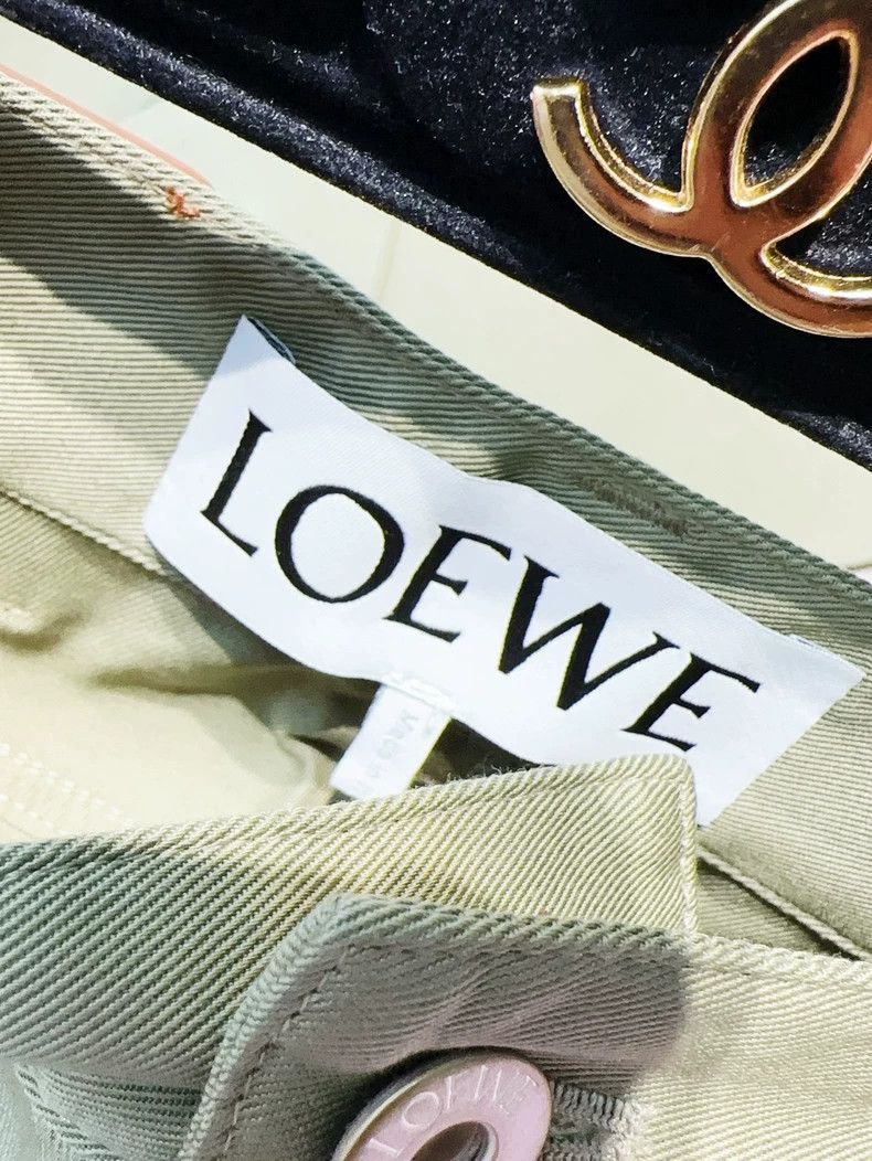 Loewe LOEWE Military green 36 code leather card letters wide leg Size 24" / US 00 / IT 34 - 4 Thumbnail