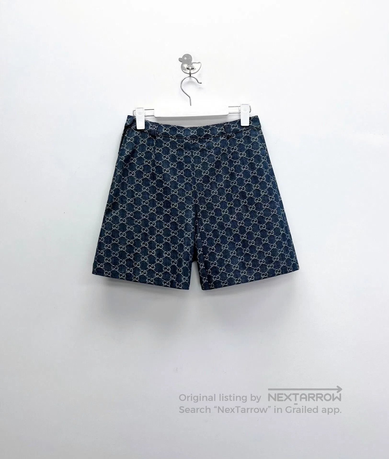 Gucci gucci logo print denim shorts with pockets. Size 39" - 2 Thumbnail