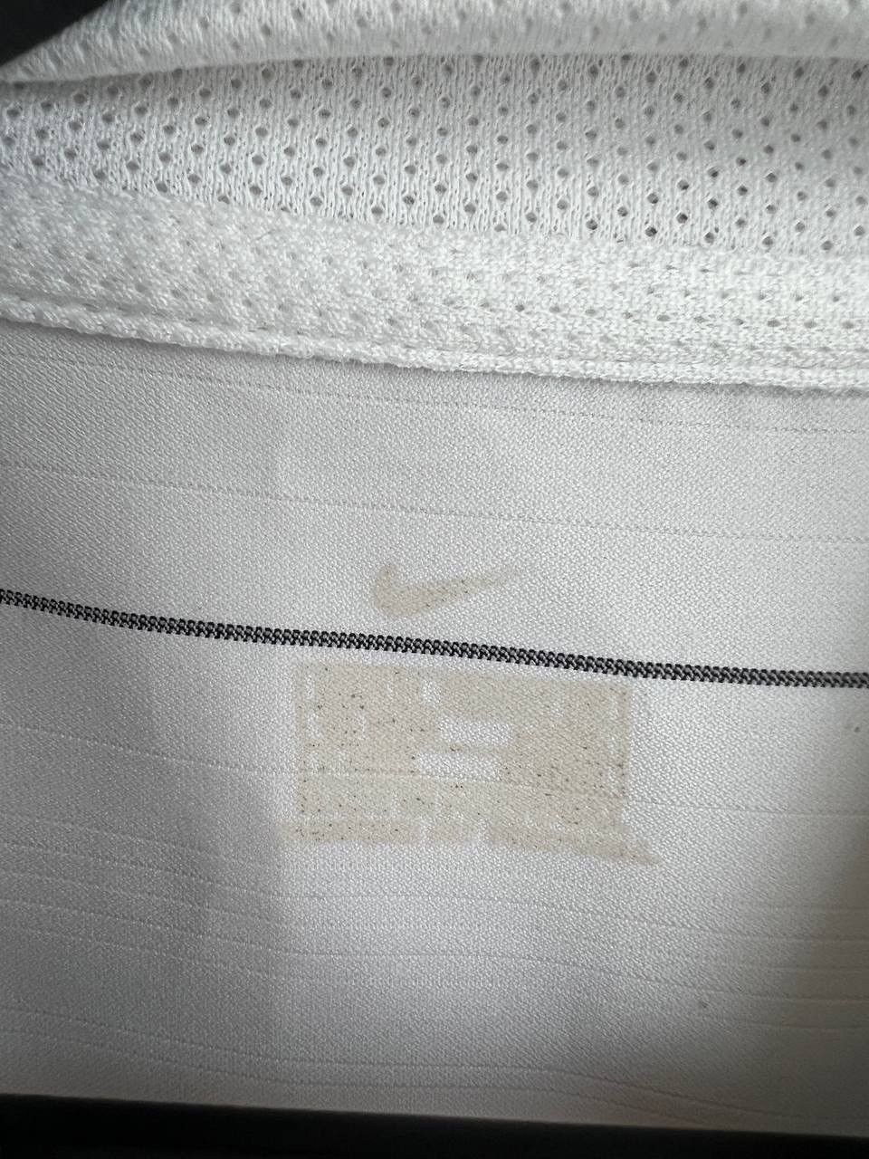 Nike Nike Retro 2003-05 season Manchester United away jersey Size US L / EU 52-54 / 3 - 5 Thumbnail