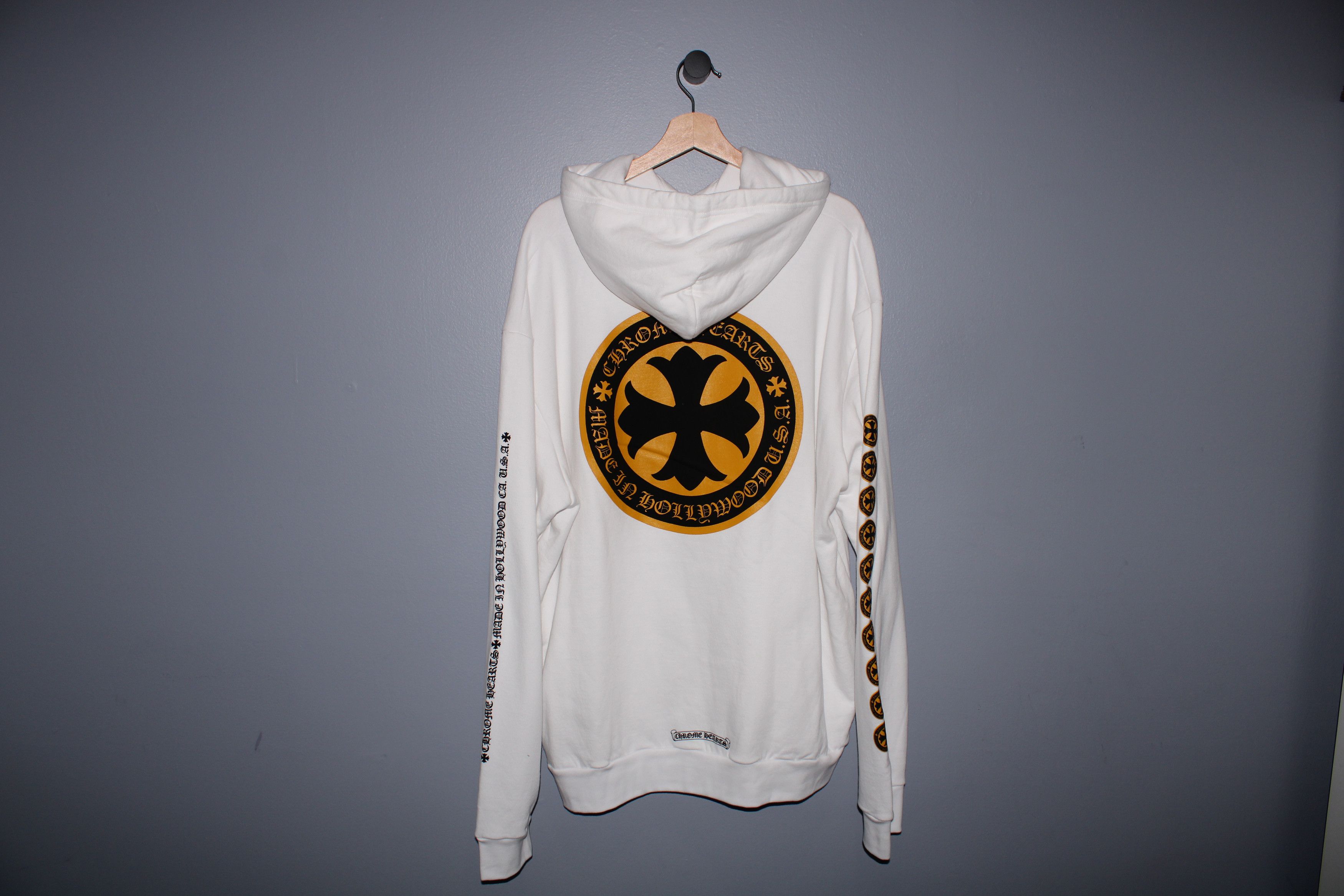 Chrome Hearts CHROME HEARTS WHITE/YELLOW SCROLL PLUS LOGO HOODIE Size US XL / EU 56 / 4 - 2 Thumbnail