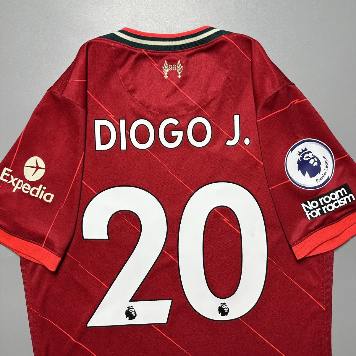 Vintage LIVERPOOL NIKE 2021/2022 FOOTBALL HOME JERSEY #20 DIOGO JOTA Size US M / EU 48-50 / 2 - 12 Thumbnail