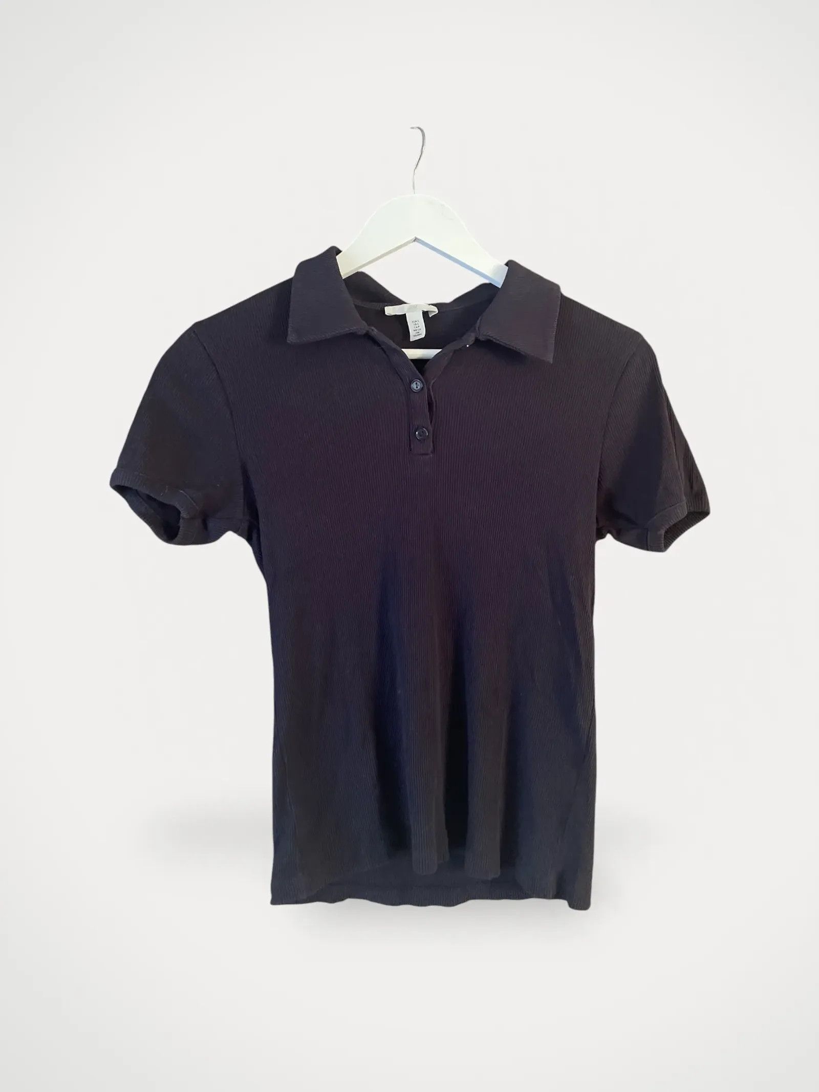 H&M H&M Short Sleeve T-shirt Size S / US 4 / IT 40 - 1 Thumbnail