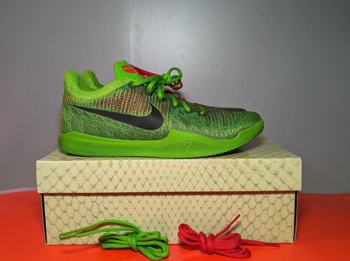 image of Size 10 - Nike Mamba Rage Grinch Shoes in Green, Men's