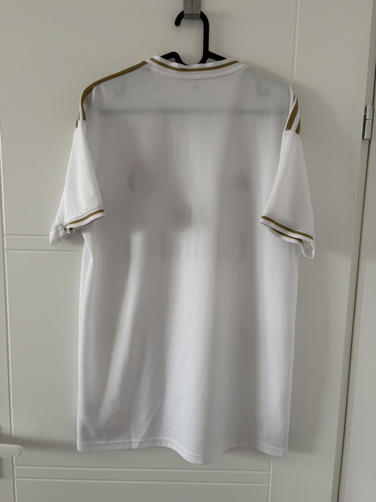 Real Madrid adidas 2019/2020 domowa — zdjęcie 4