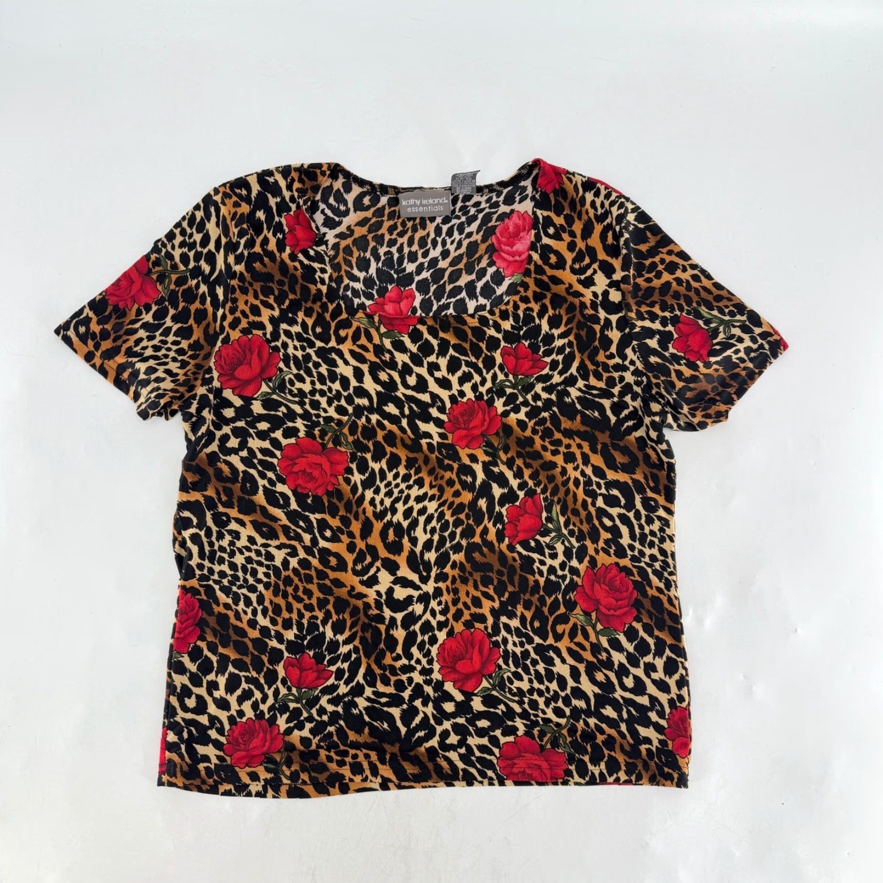 Essentials Kathy Ireland Essentials Womens Blouse Leopard Rose Print Short Sleeve Square Neck, XS? XL - But keep original: XL Size XL / US 12-14 / IT 48-50 - 4 Thumbnail