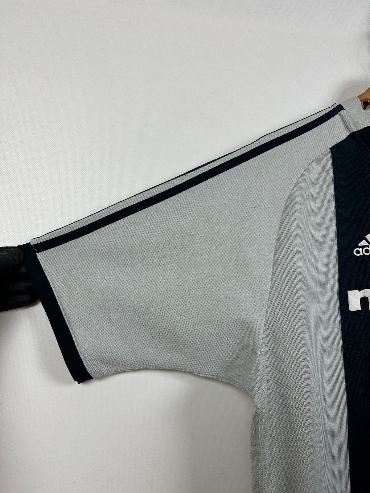 Adidas 2002 Vintage Adidas Newcastle United Away Soccer Jersey Size US L / EU 52-54 / 3 - 6 Thumbnail