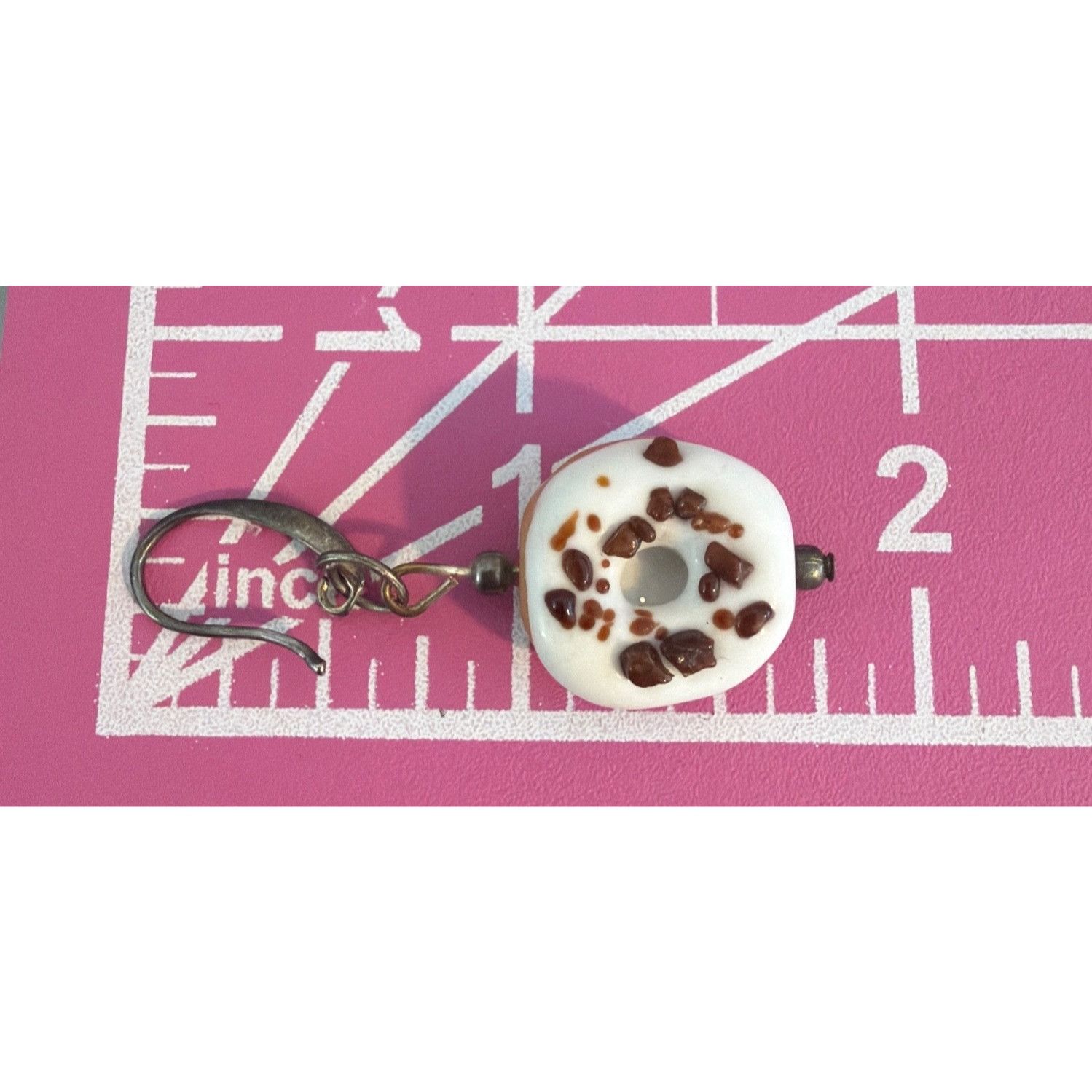 Other Silver Tone Glass Chocolate Sprinkled Donut Earrings Dangle Size ONE SIZE - 4 Thumbnail
