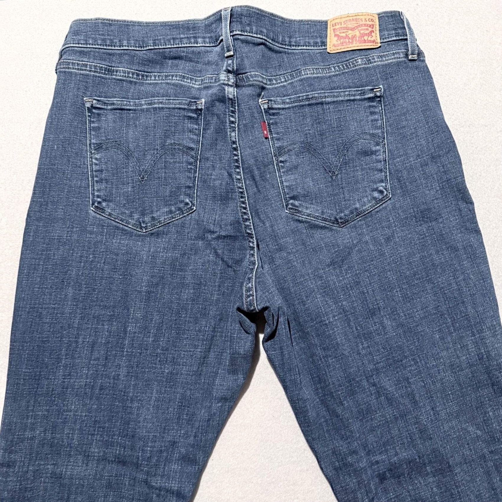 Levi's Levi’s Classic Straight Leg Jeans Women Blue Denim Mid Rise Zip Fly 16 34 in 5-Pocket Design Vintage No 1990s City Size 38" / US 16 / IT 52 - 4 Thumbnail