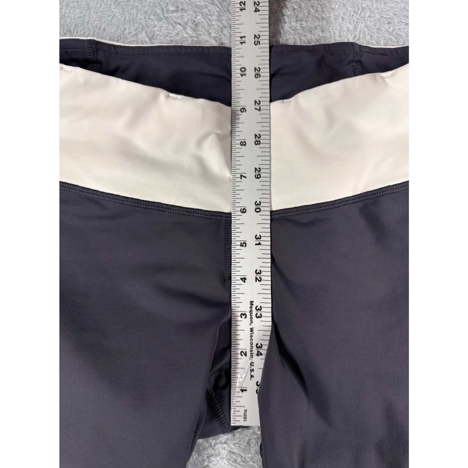 Lululemon Lululemon Pants Womens 8 Gray Cropped Leg Pockets Ruched Hem ZIP Rear Run Activewear Size 30" / US 8 / IT 44 - 7 Thumbnail