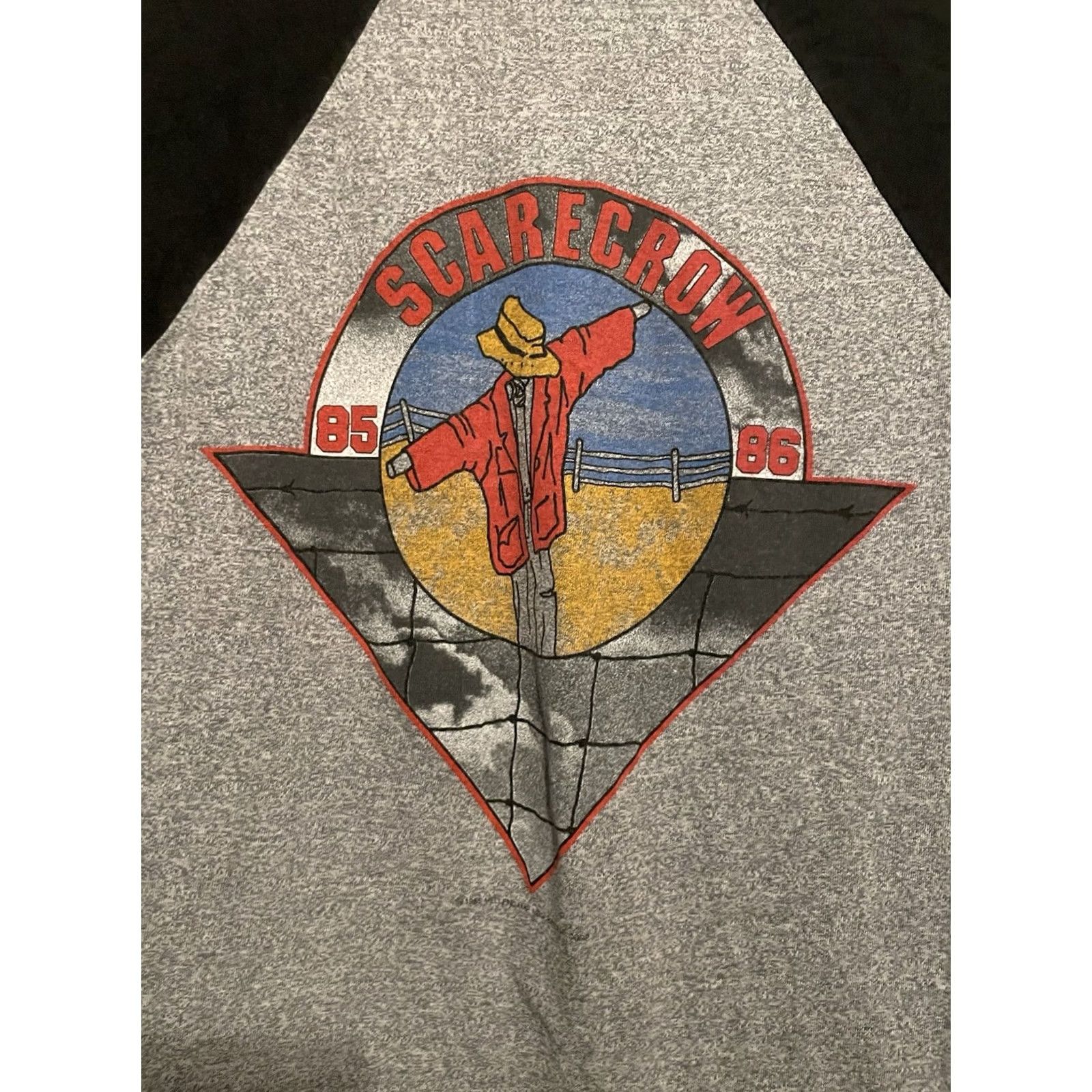 Cougar VINTAGE John Cougar Mellencamp Scarecrow Tour Shirt Concert 80s T-Shirt Mens Size L Gray Short Sleeve Crew Neck Cotton Blend Double-Sided Music 1980s Size US L / EU 52-54 / 3 - 2 Thumbnail