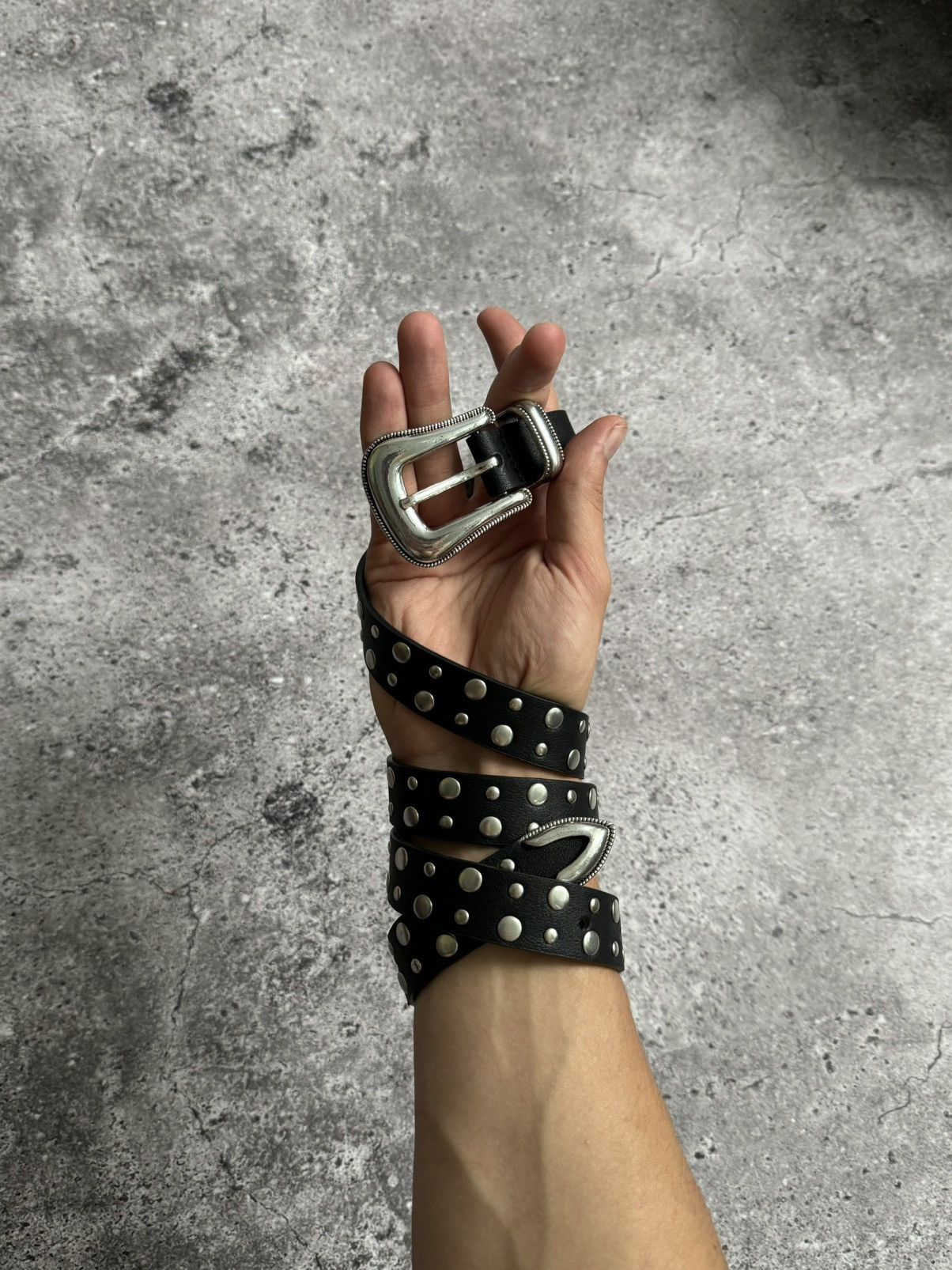 Vintage Vintage Y2K Avant garde leather style belt Size ONE SIZE - 1 Thumbnail