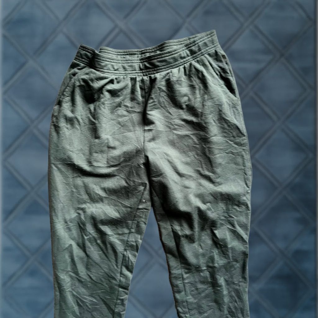 Eddie Bauer Eddie Bauer pants lounge pull on Solid Green Size Medium women's Size 32" / US 10 / IT 46 - 1 Thumbnail