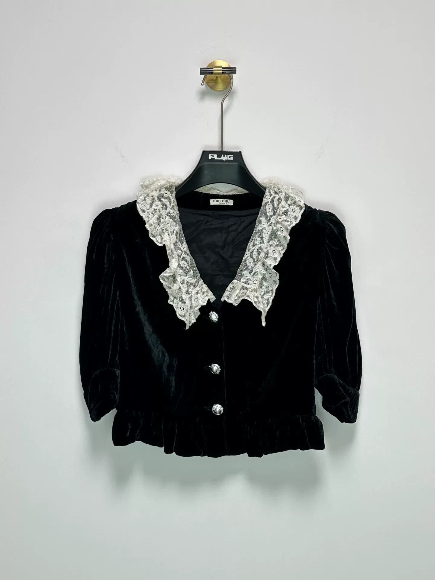Miu Miu Miu Miu Velvet Lace Collar Jacket Size US S / EU 44-46 / 1 - 1 Thumbnail
