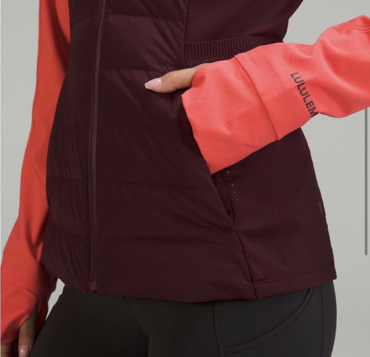 Lululemon Lululemon down for it all vest NWT in cassis size 4 avail Size S / US 4 / IT 40 - 3 Thumbnail