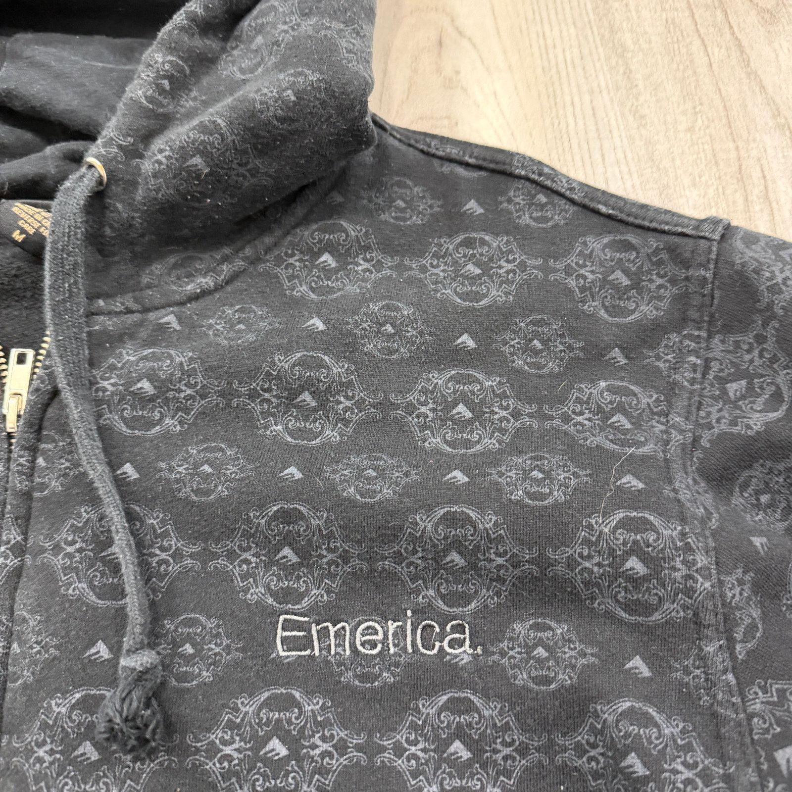 Emerica Vintage Emerica Full Zip Hoodie Medium Black All Over Print Size US M / EU 48-50 / 2 - 4 Thumbnail