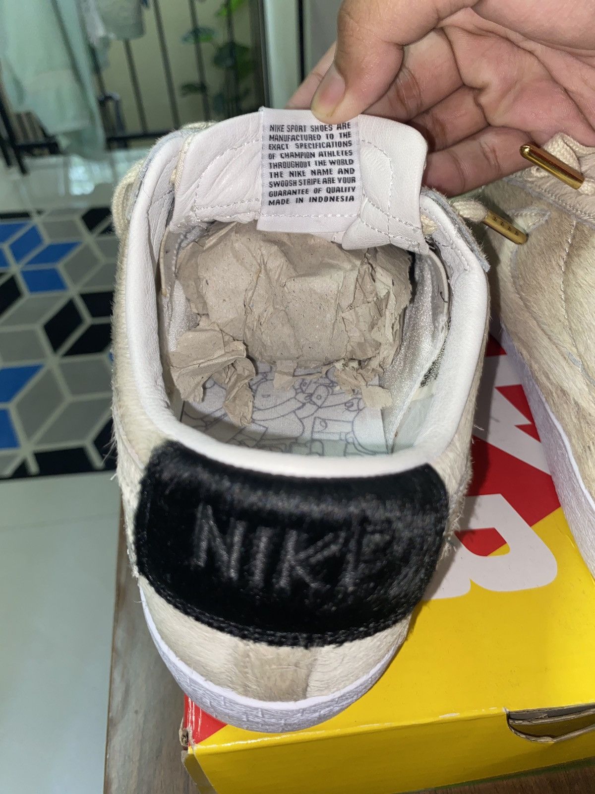 Medicom Toy × Nike (UK 11) BLAZER LOW NIKE X MEDICOM TOY Size US 11 / EU 44 - 8 Thumbnail