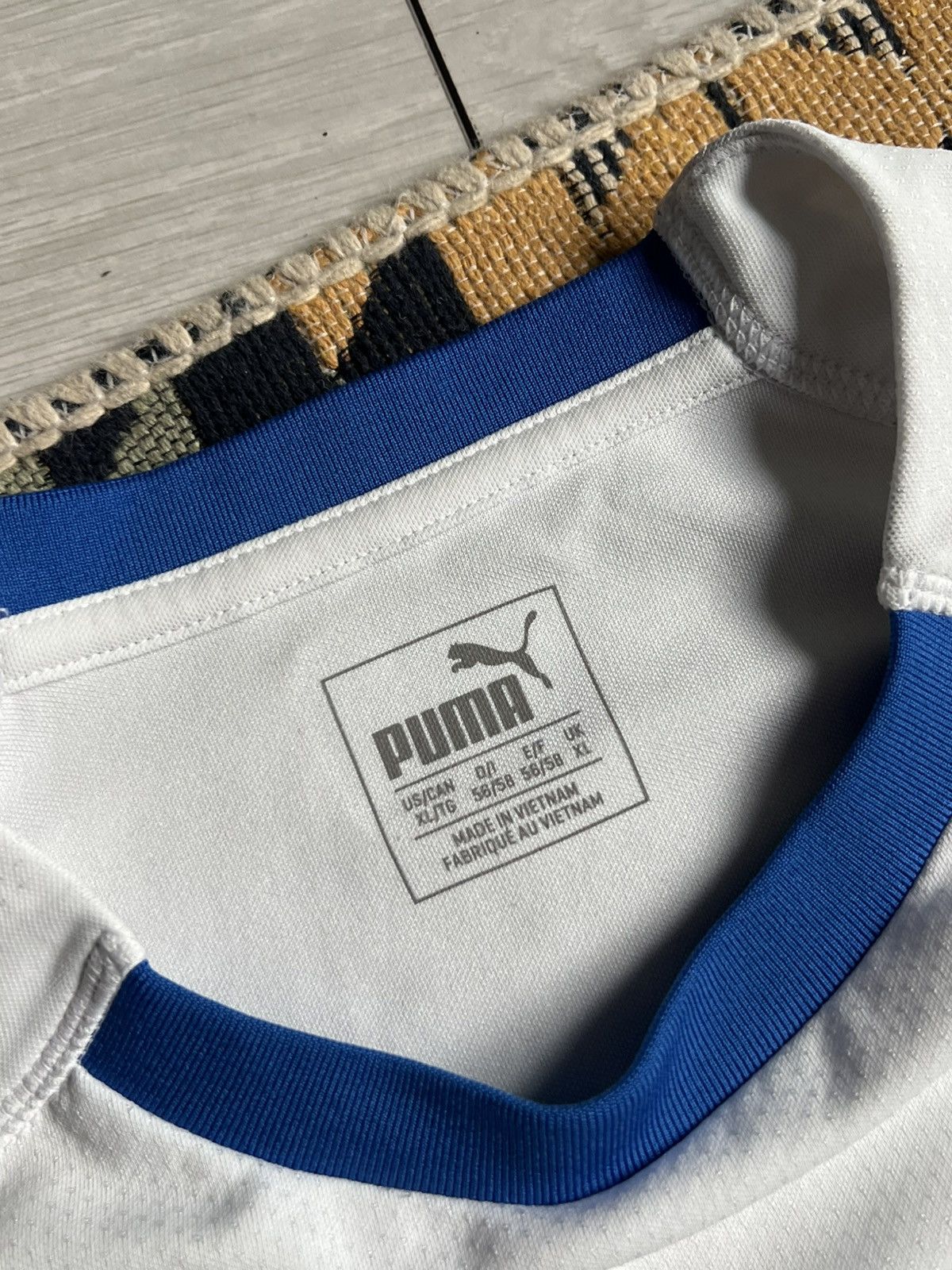 Puma × Vintage Vintage Puma Italy Blokecore Soccer Jersey Size US XL / EU 56 / 4 - 9 Thumbnail