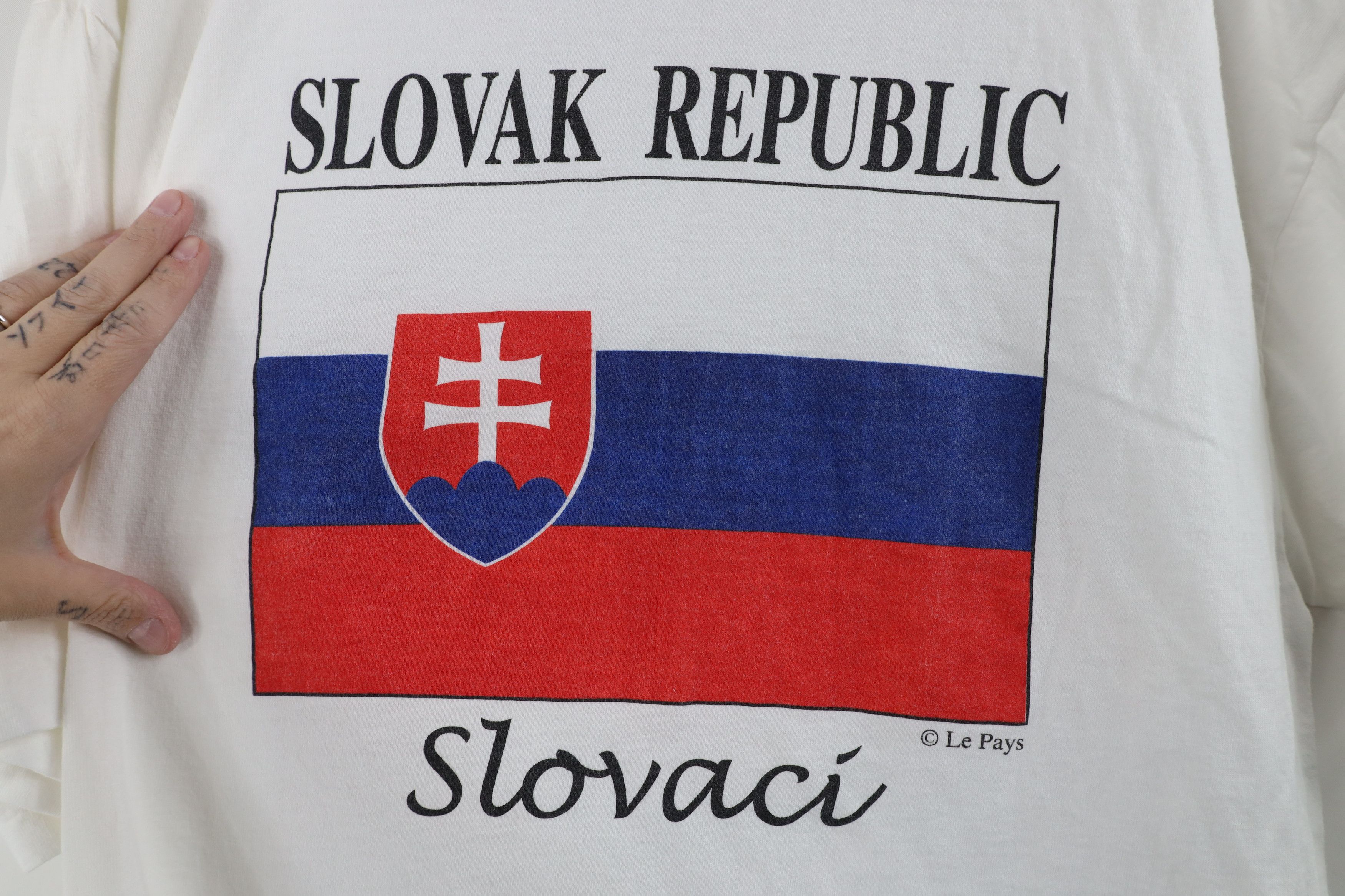Vintage Vintage 90s Streetwear Republic Slovaci Slovakia T-Shirt USA Size US XL / EU 56 / 4 - 4 Thumbnail