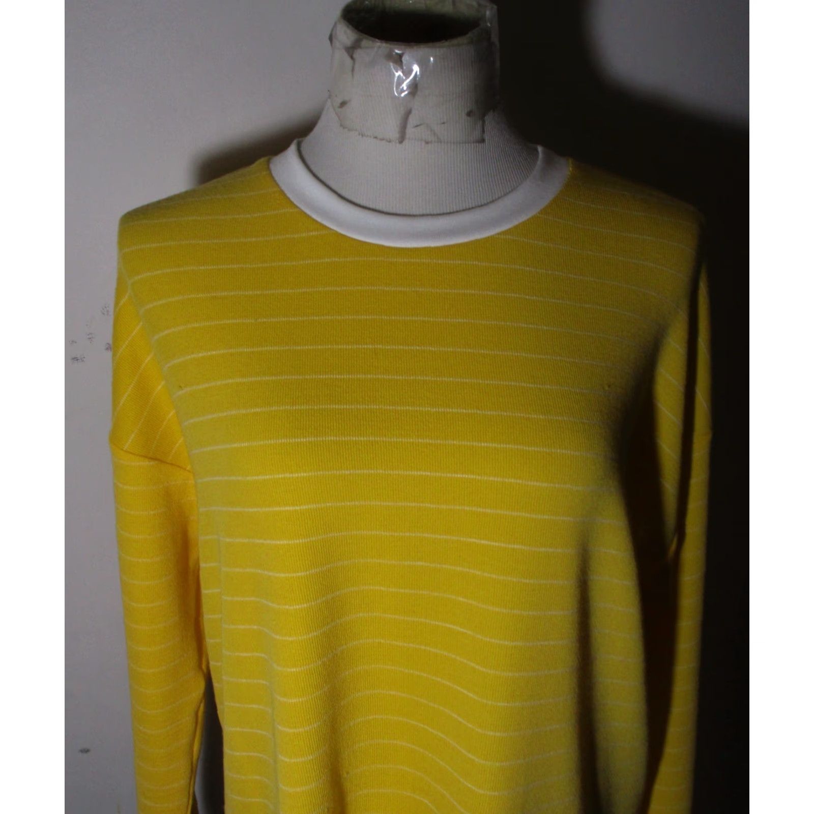 Forever 21 FOREVER 21 Yellow Long Sleeve Top Womens M NWT Boat Neck Shirt Blouse Basic All Seasons Casual Vintage: No Size M / US 6-8 / IT 42-44 - 2 Thumbnail