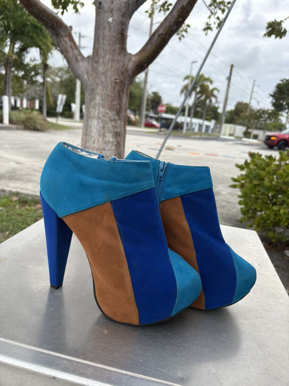 Other Platform Block Heel in BlueBrown Colorblock Suede SideZip 10 Size US 10 / IT 40 - 1 Thumbnail