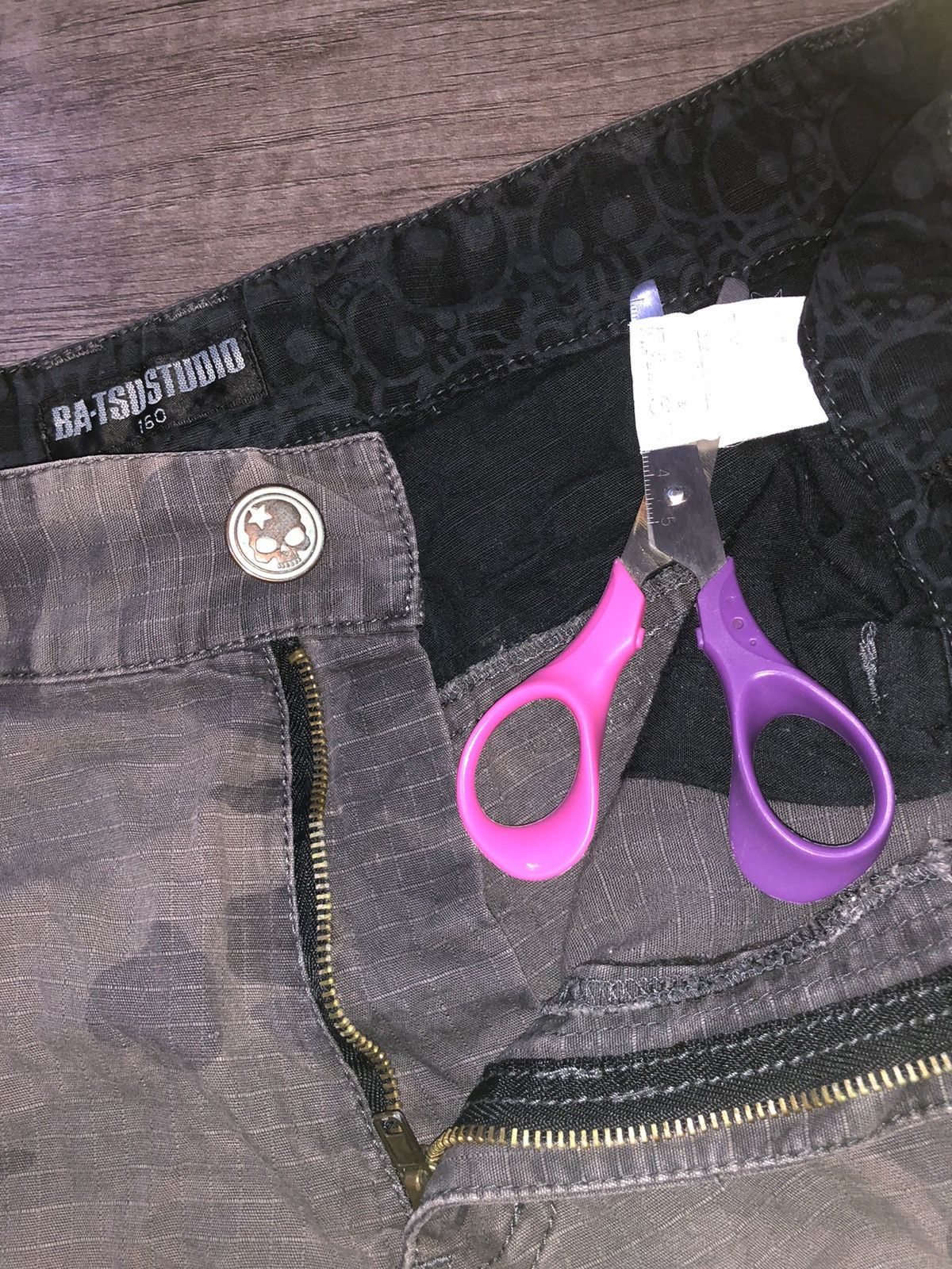 Designer × Japanese Brand BA-TSU STUDIO SKULL DESIGN CAMO SHORT PANTS Size US 30 / EU 46 - 15 Thumbnail