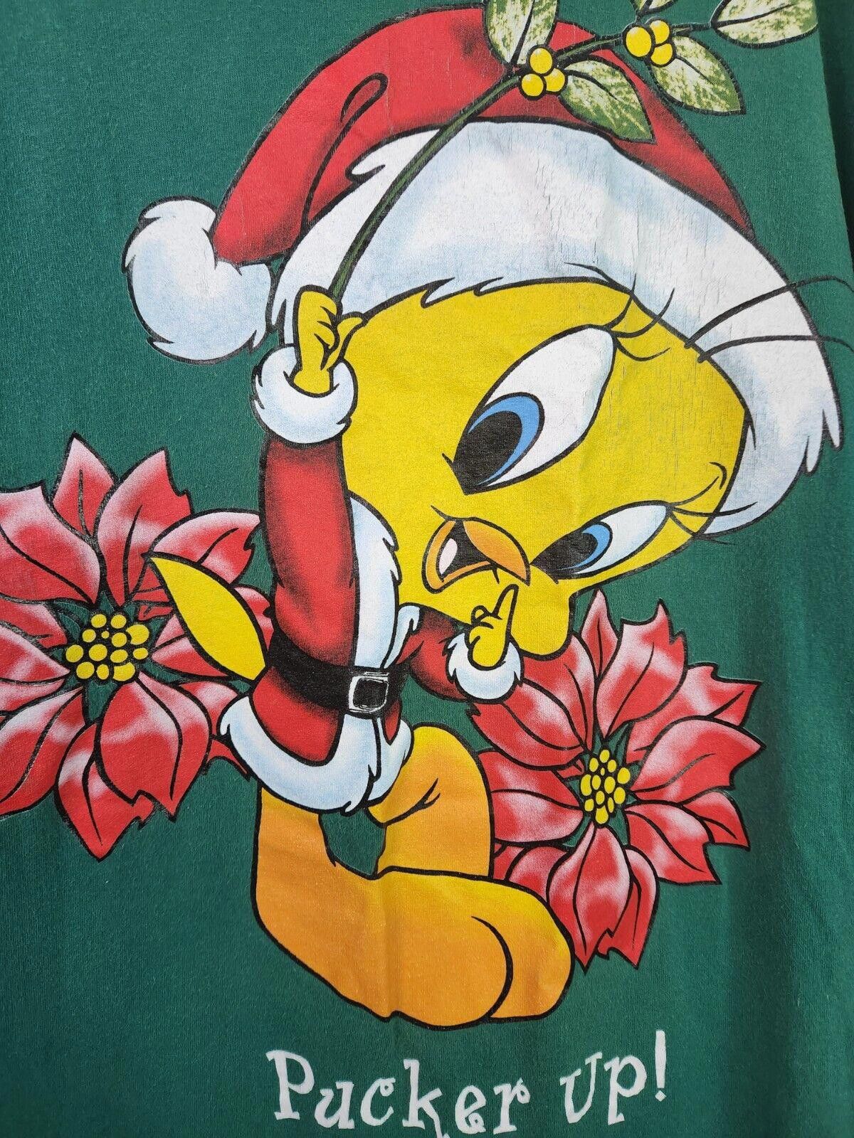 Designer Vintage Tweety Bird Christmas Pucker Up Tshirt Size XL Size US XL / EU 56 / 4 - 2 Thumbnail