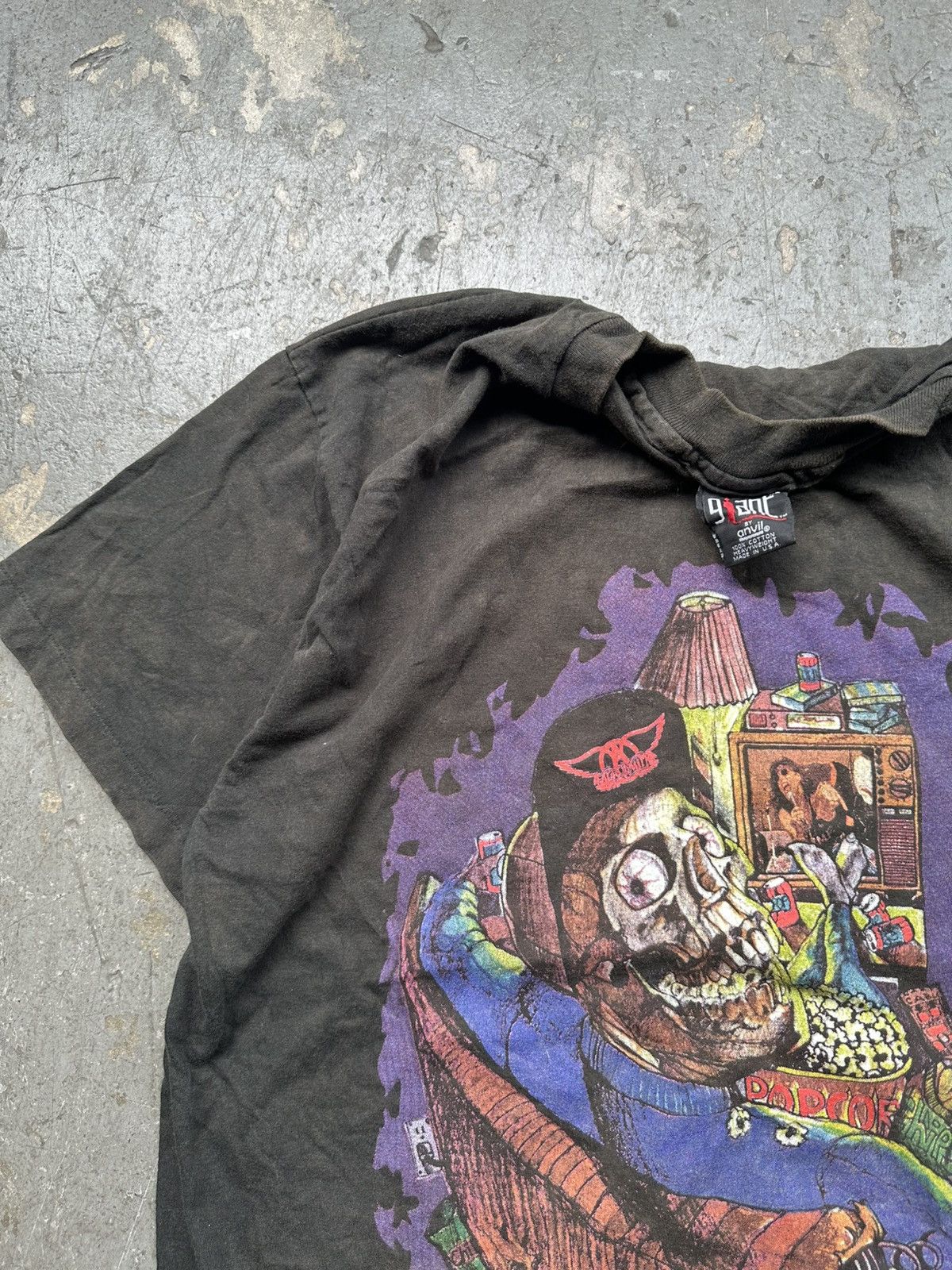 Aerosmith 1993 Aerosmith Get A Grip Sun Faded Vintage Band Tee Size US XL / EU 56 / 4 - 4 Thumbnail