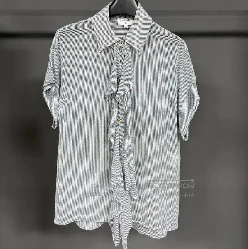 Chanel Chanel Summer Gray Silk Logo Shirt . Size M / US 6-8 / IT 42-44 - 1 Thumbnail