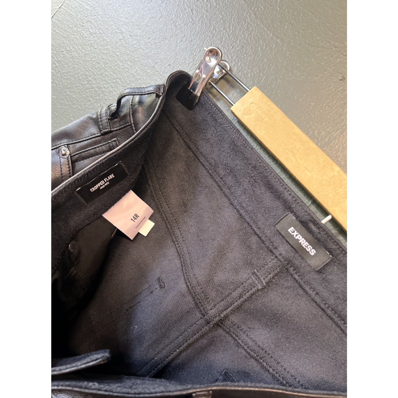 Express Express Womens Faux Leather Black Cropped Flare High Rise Pants 14R Woman Jeans Womens Size 36" / US 14 / IT 50 - 4 Thumbnail