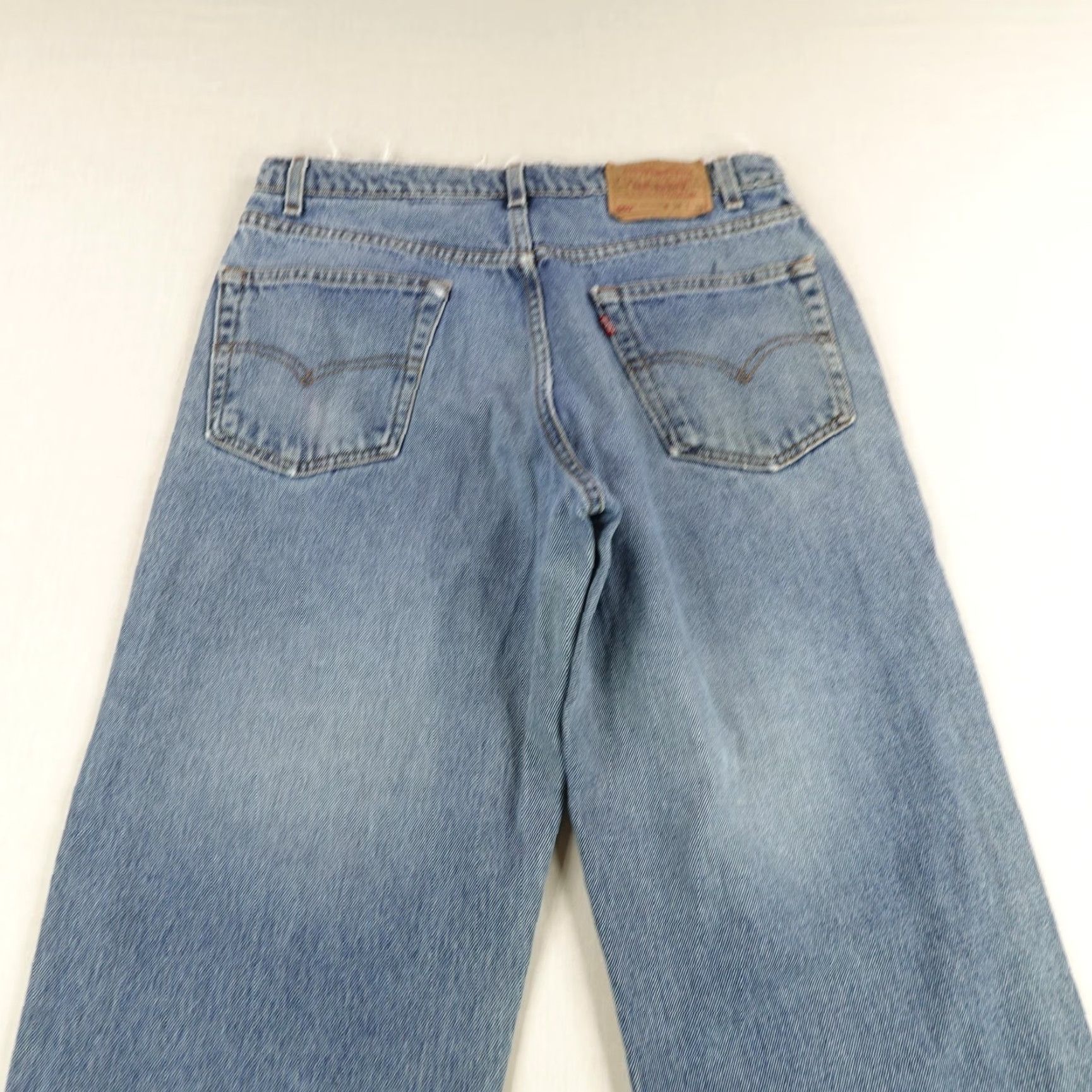 Levi's VINTAGE Levi's Jeans Mens 34 Waist 34 Inseam Blue Denim 550 Relaxed Fit Baggy 90s Pants Size US 34 / EU 50 - 5 Thumbnail