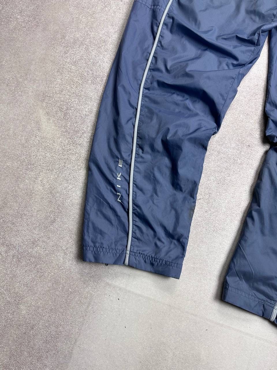 Nike Vintage Nike Swoosh Blue Nylon Track Pants Y2K L Size US 34 / EU 50 - 9 Thumbnail