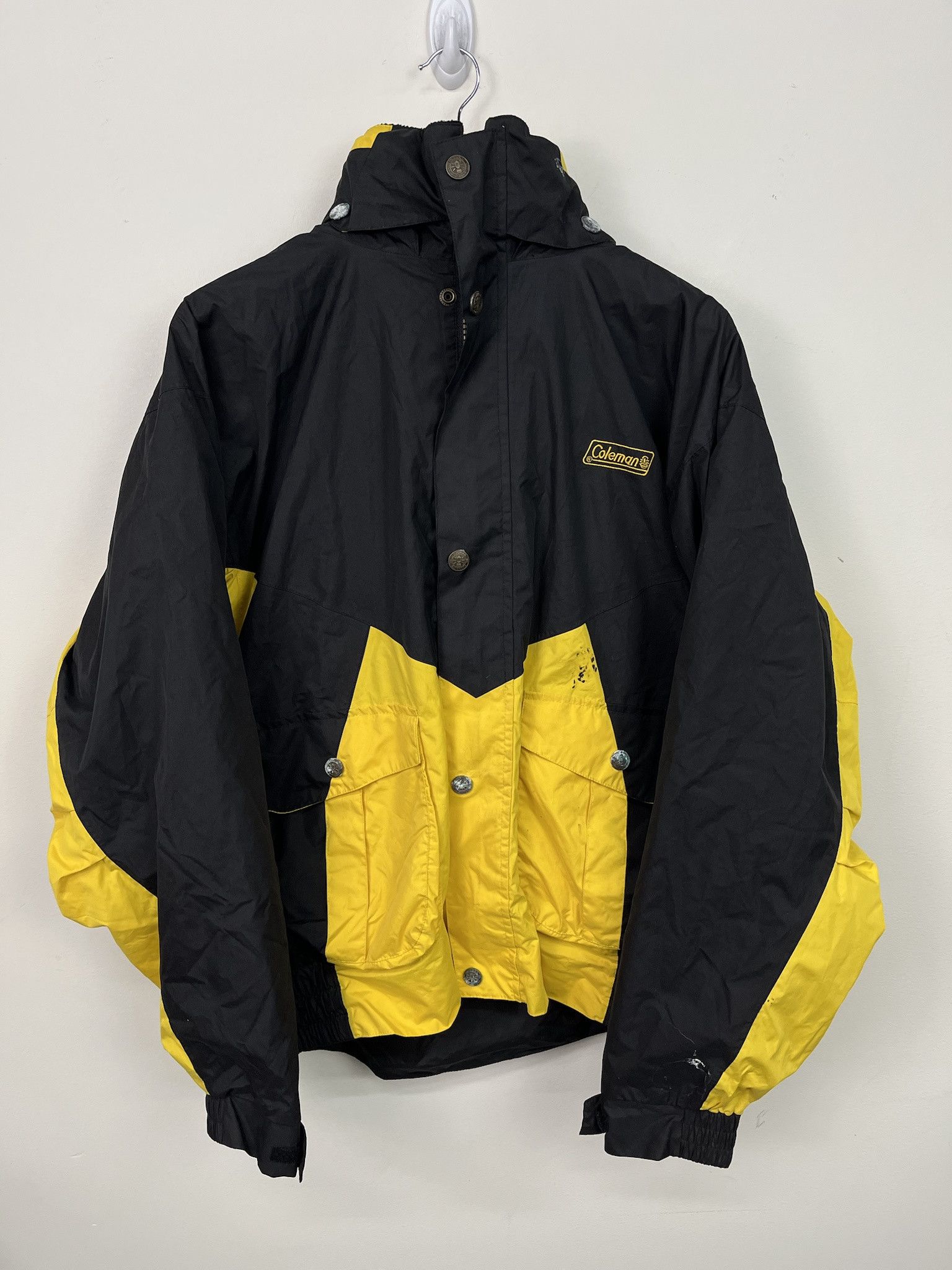 Vintage Vintage 90s Colrman Jacket Size L Distressed Light Jacket Size US L / EU 52-54 / 3 - 1 Thumbnail