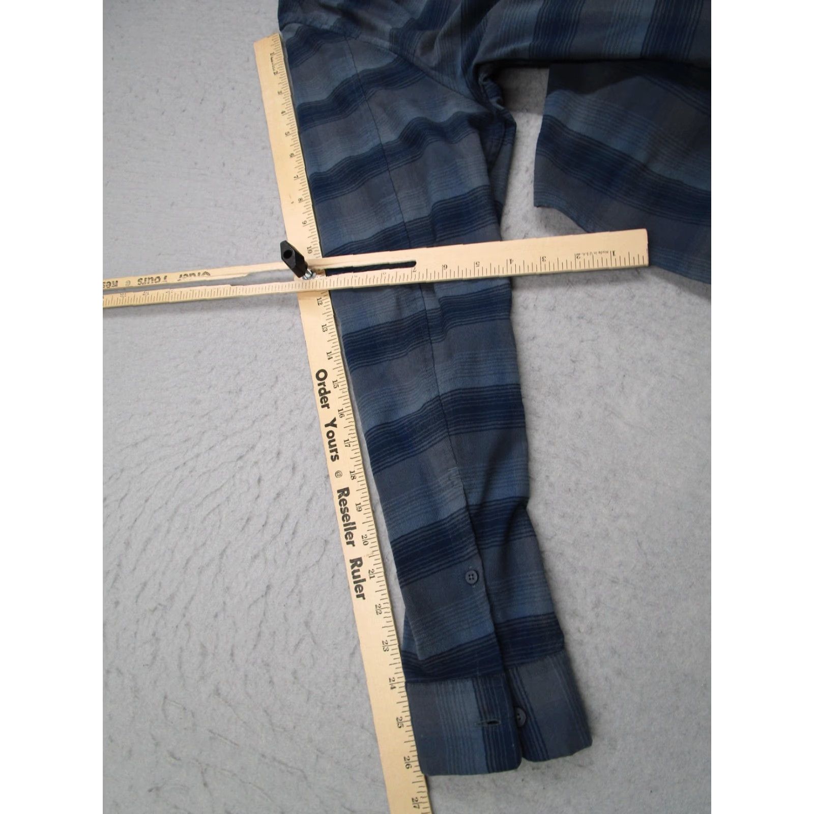 Lululemon Lululemon Shirt Men Large Blue Gray Plaid Button-Down Long Sleeve Casual Workwear Size US L / EU 52-54 / 3 - 6 Thumbnail