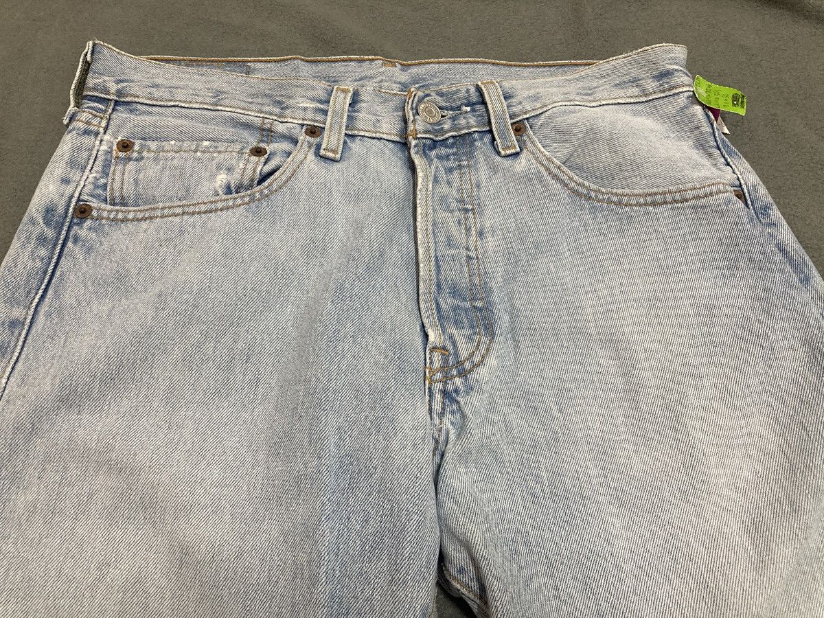 Levi's Vintage Y2K Levis 501 jeans Made in Guatemala Size US 31 - 2 Thumbnail
