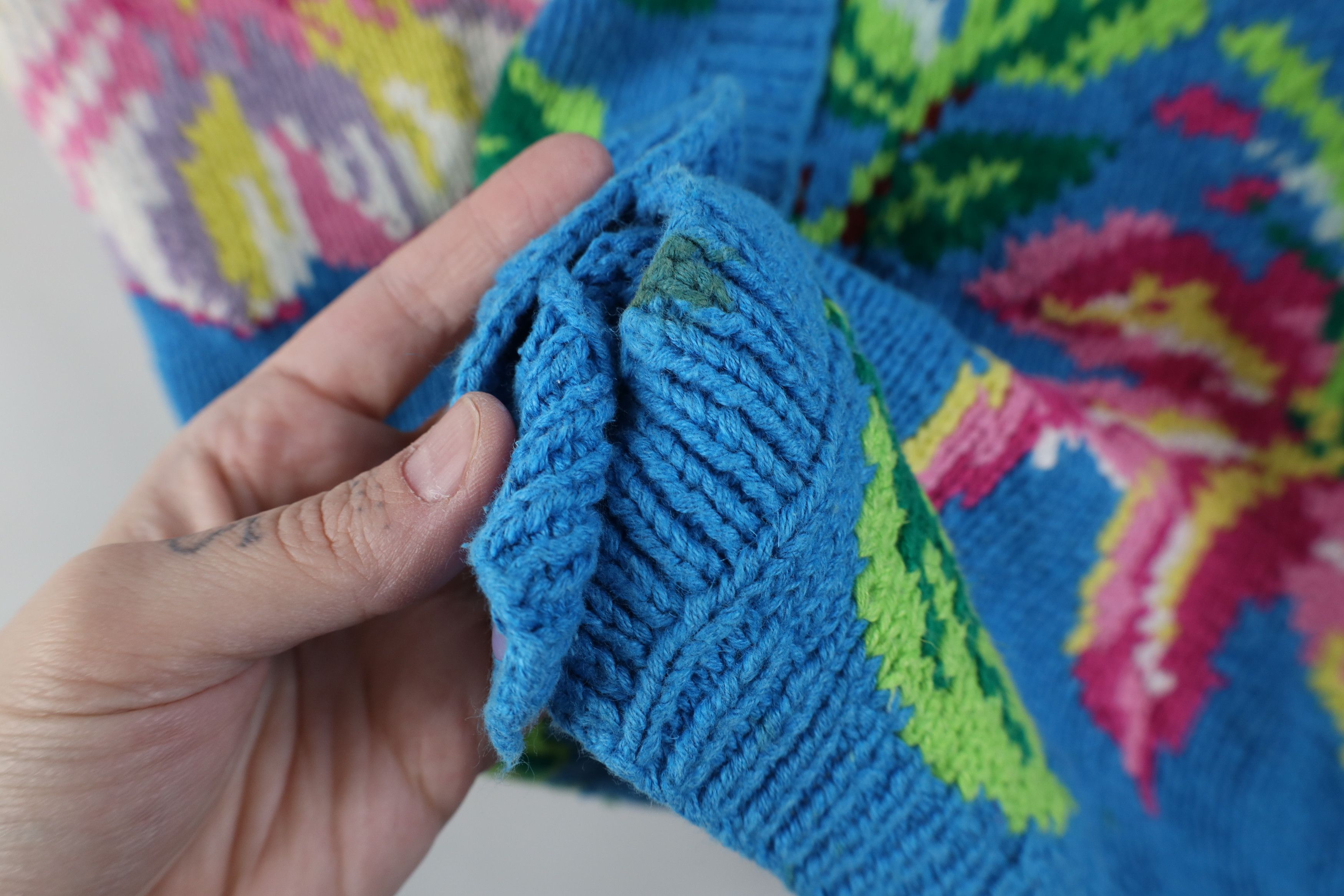 Vintage Vintage 90s Streetwear Blend Hand Knit Flower Sweater Vest Size S / US 4 / IT 40 - 5 Thumbnail
