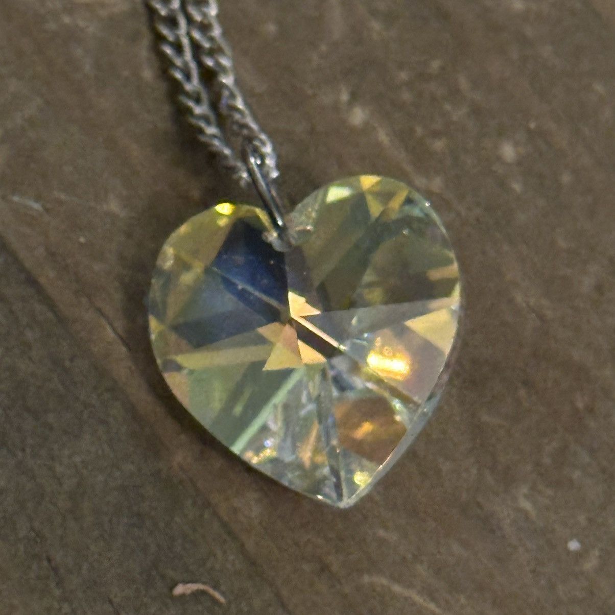 Swarovski × Vintage Vintage Swarovski yellow AB crystal heart pendant necklace Size ONE SIZE - 2 Thumbnail