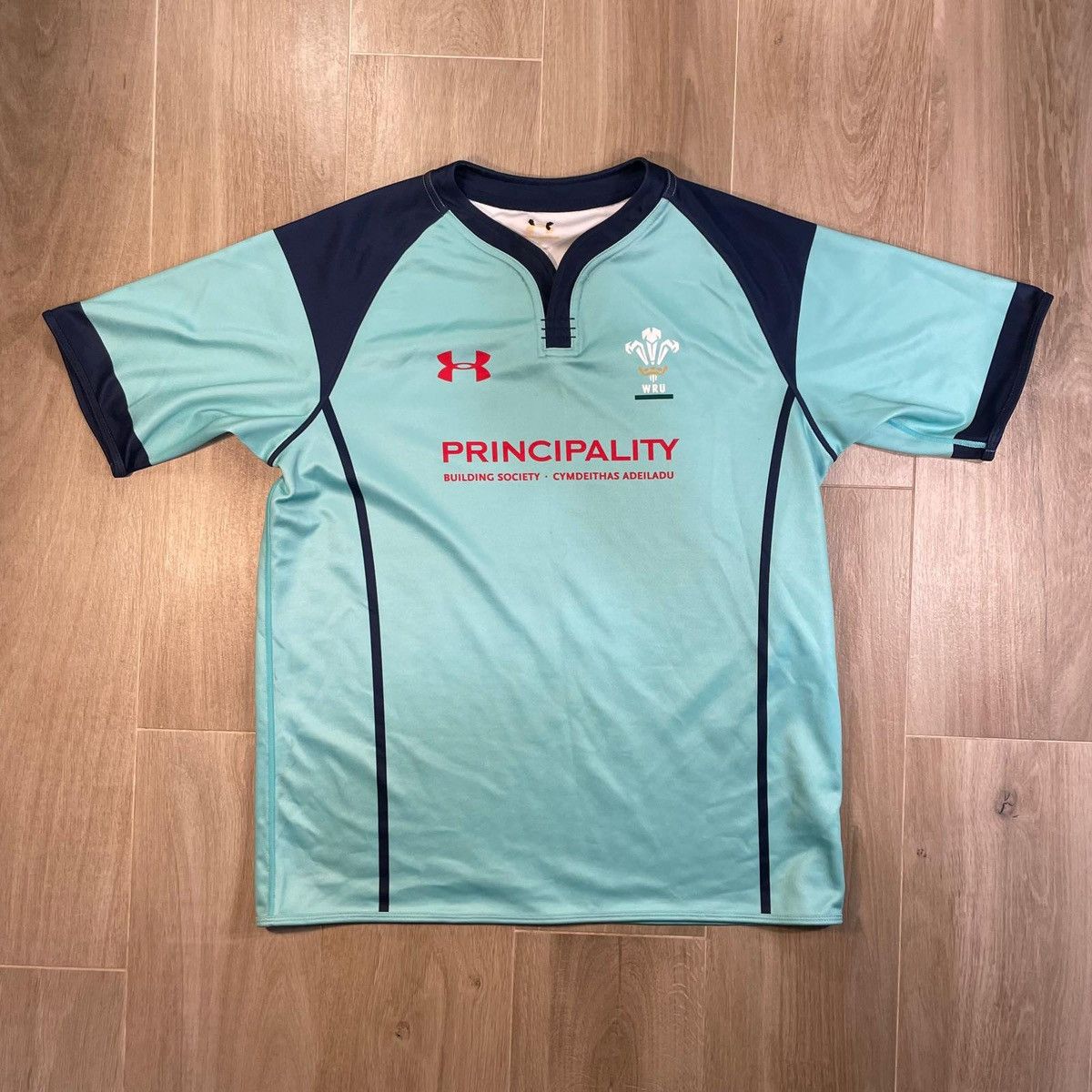 Under Armour Wales wru rugby jersey shirt tee sportswear
