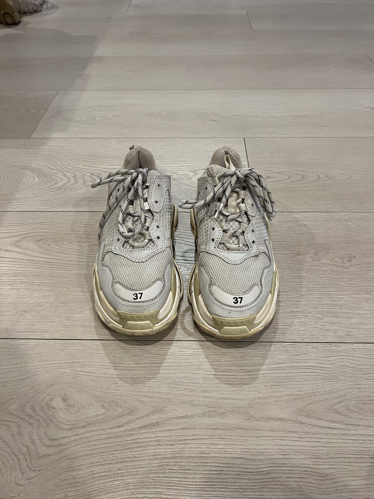 Balenciaga Balenciaga Triple S Sneakers Size US 7 / IT 37 - 2 Thumbnail