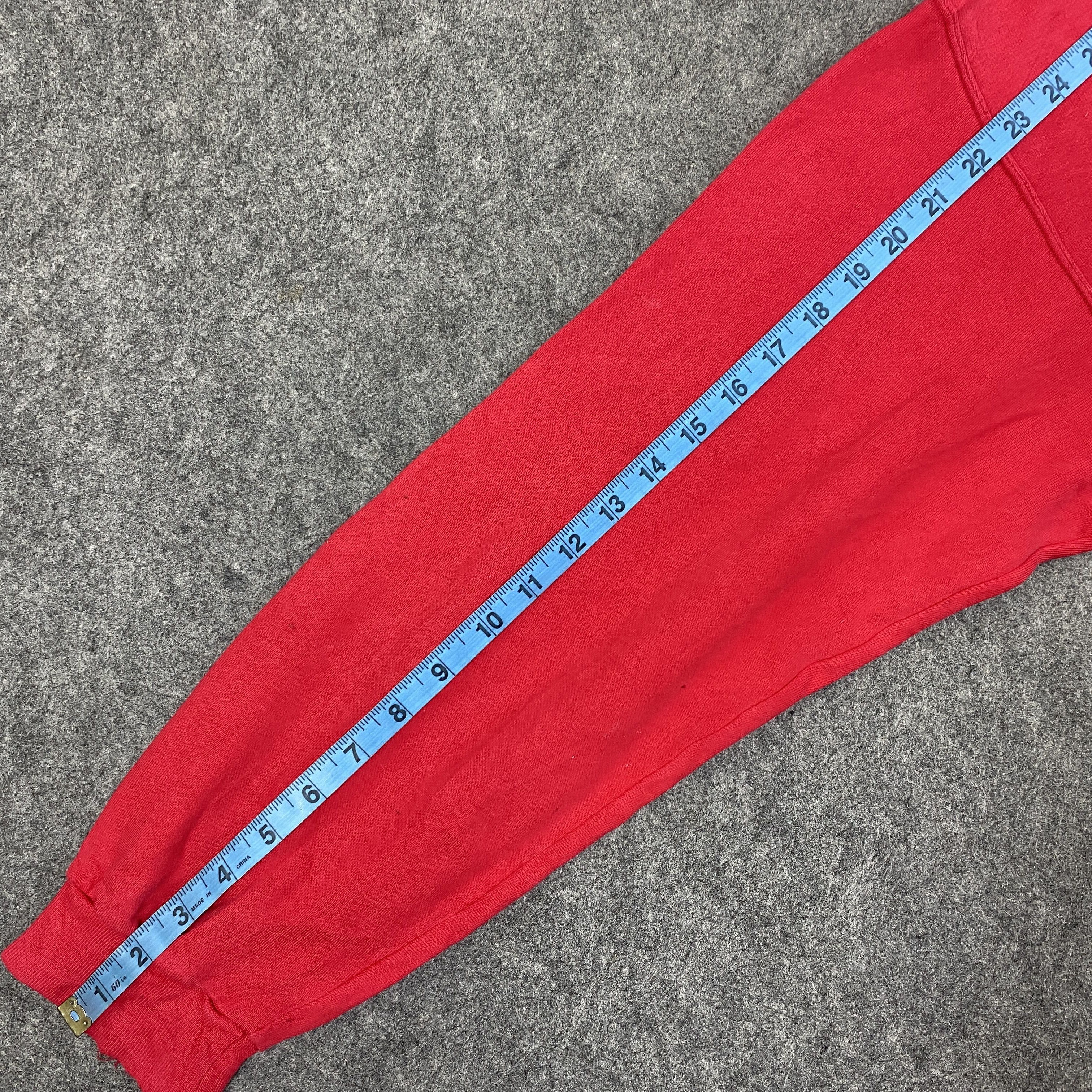 Japanese Brand Vintage Person's Kids Red Hoodie -SW151 Size US L / EU 52-54 / 3 - 7 Thumbnail