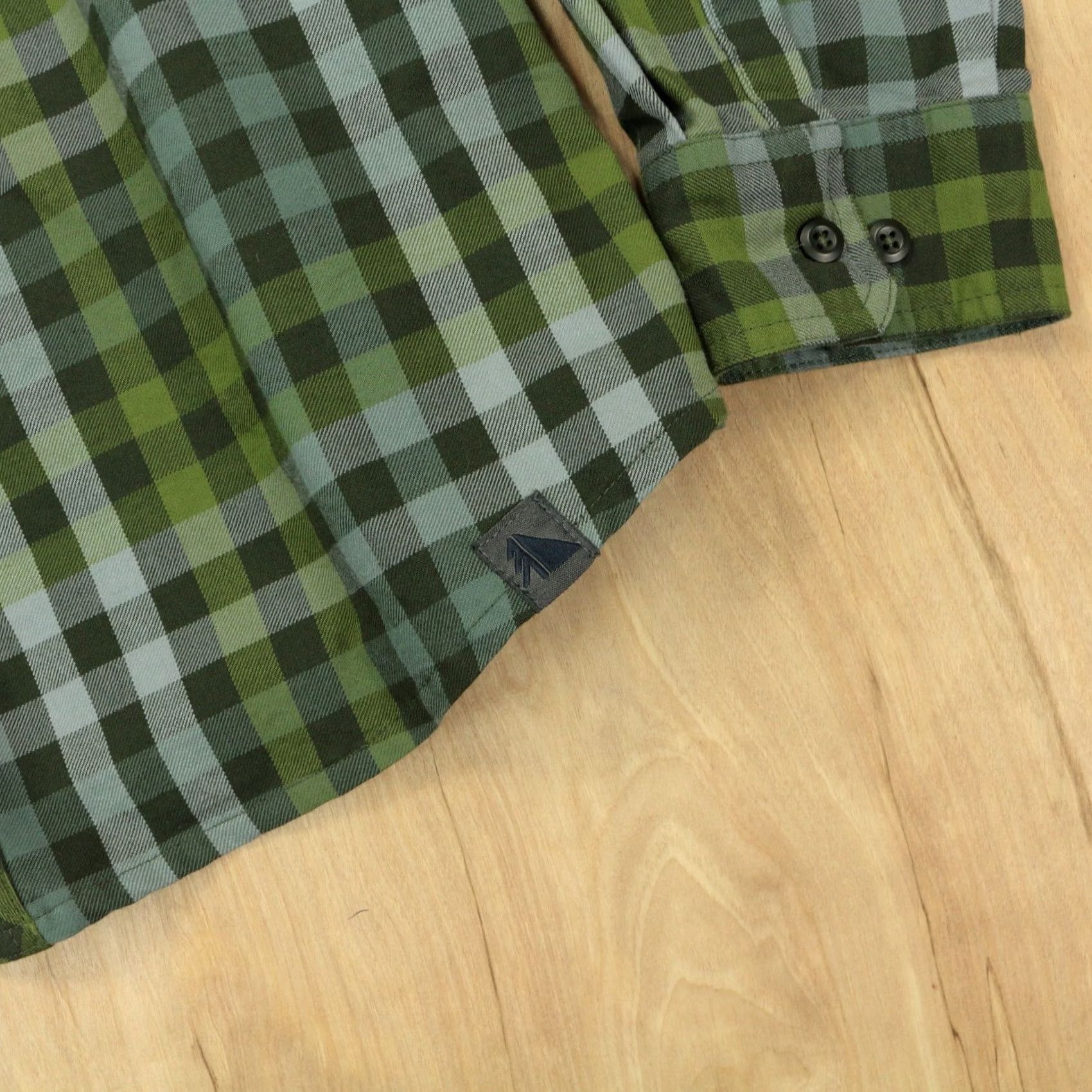 Vintage LL BEAN all mountain plaid twill shirt LARGE green plaid hiking outdoors Size US L / EU 52-54 / 3 - 6 Thumbnail