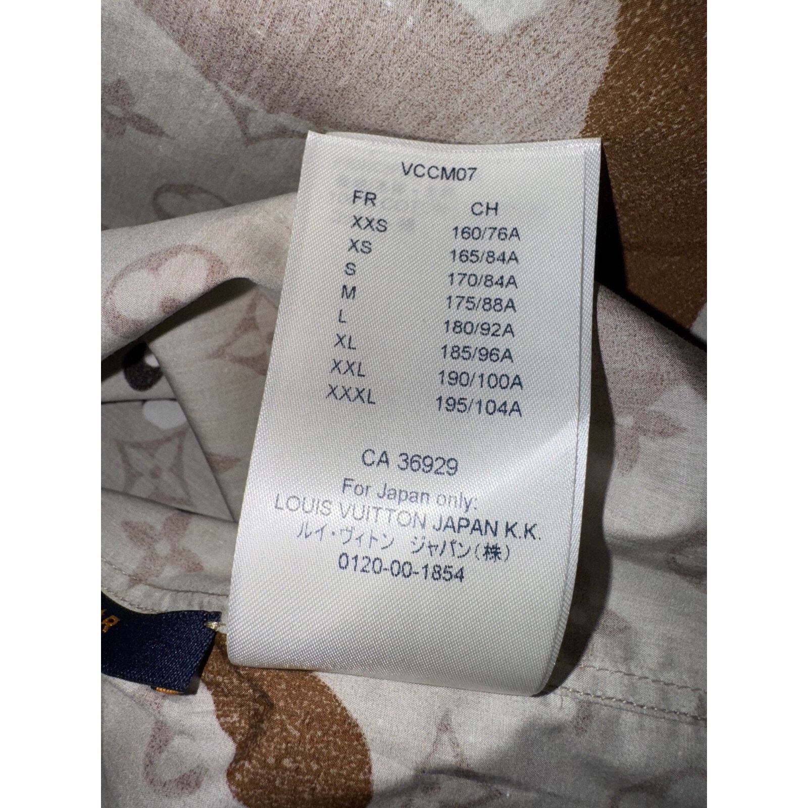 Louis Vuitton Louis Vuitton Desert Camo DNA Long Sleeve Logo Monogram Size US S / EU 44-46 / 1 - 18 Thumbnail